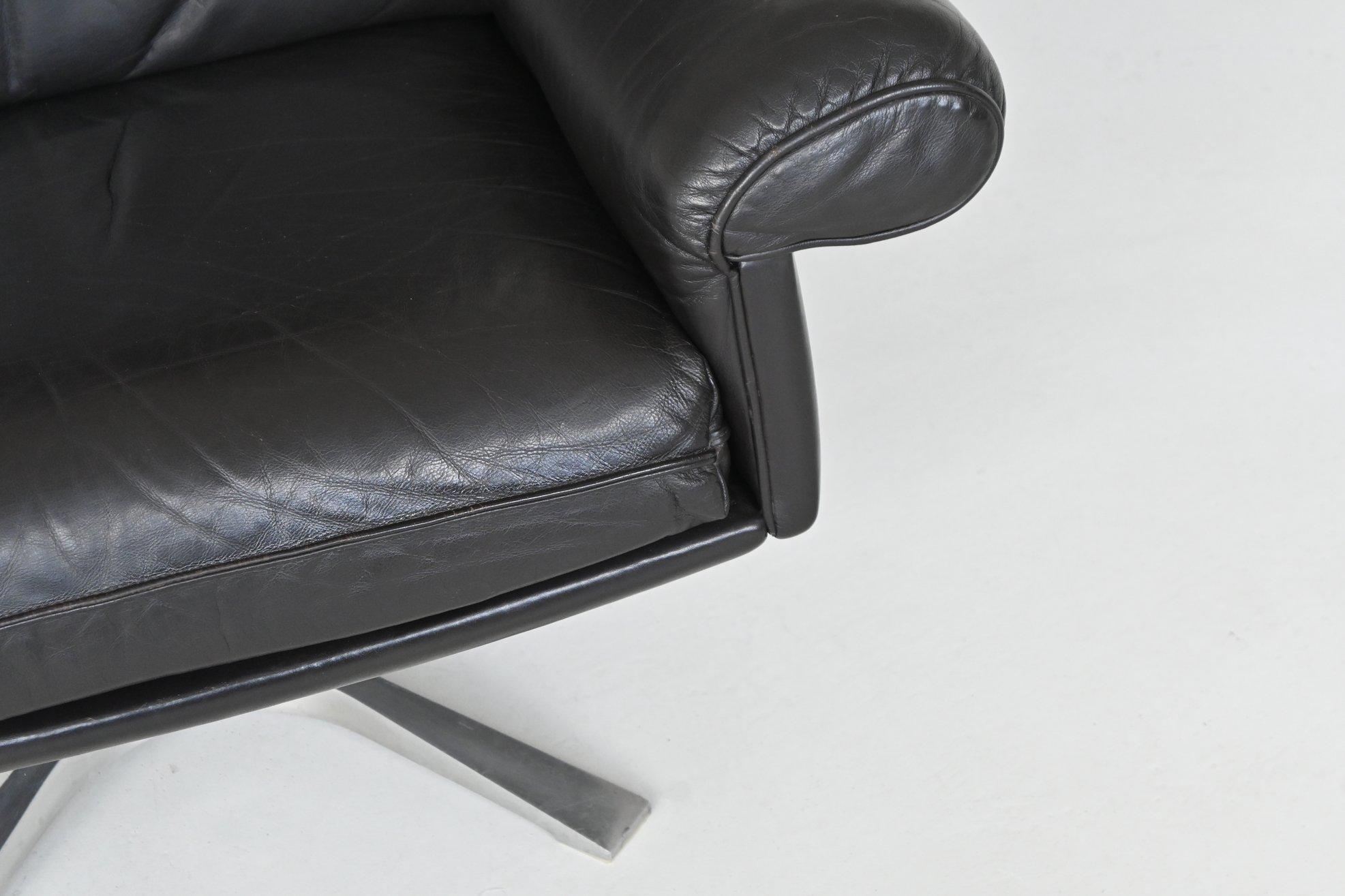 De Sede modèle DS-31 chaise longue et ottoman en cuir noir Suisse 1970 en vente 8