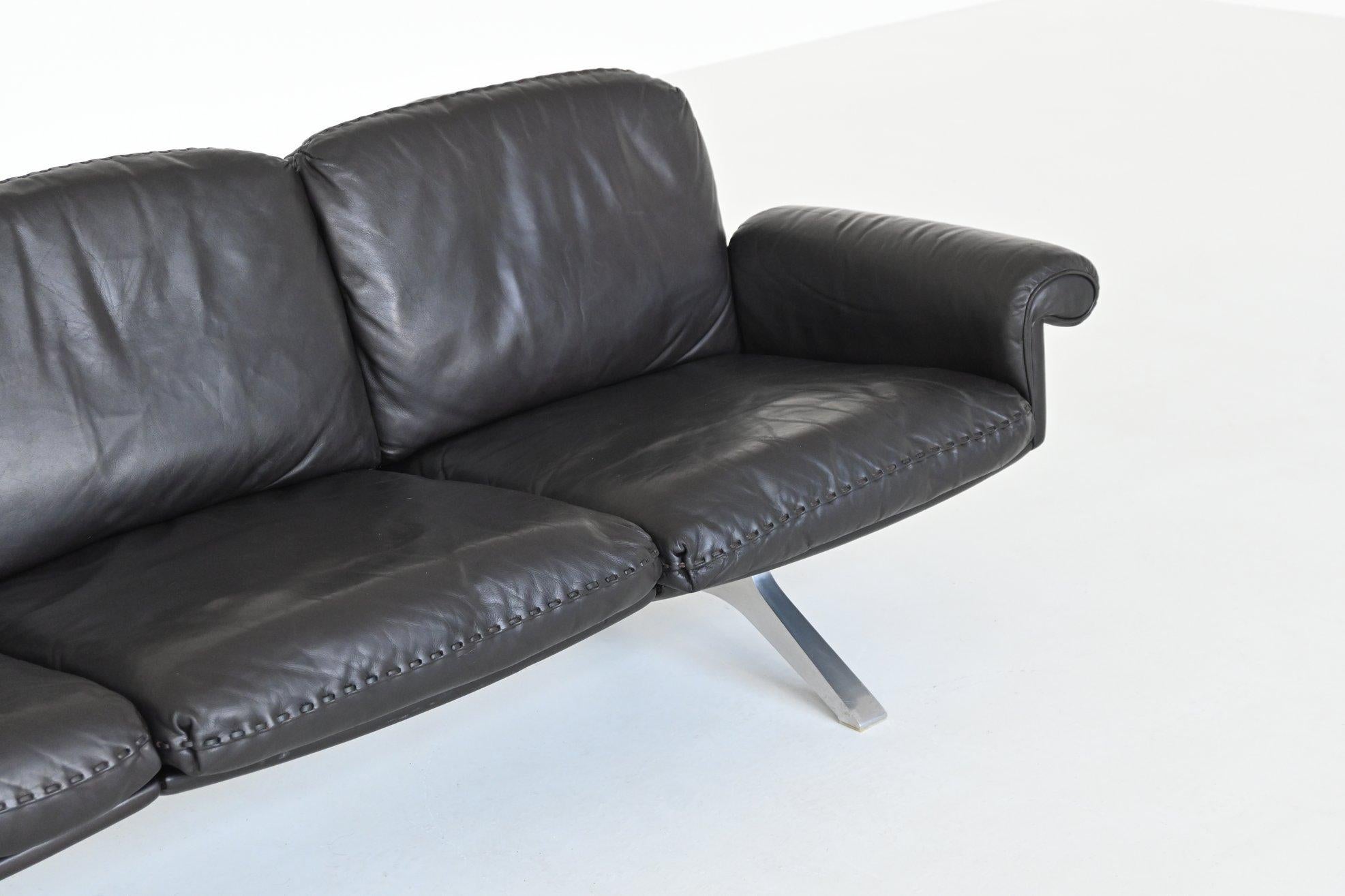 De Sede modèle DS-31 canapé trois places cuir noir Suisse 1970 en vente 3