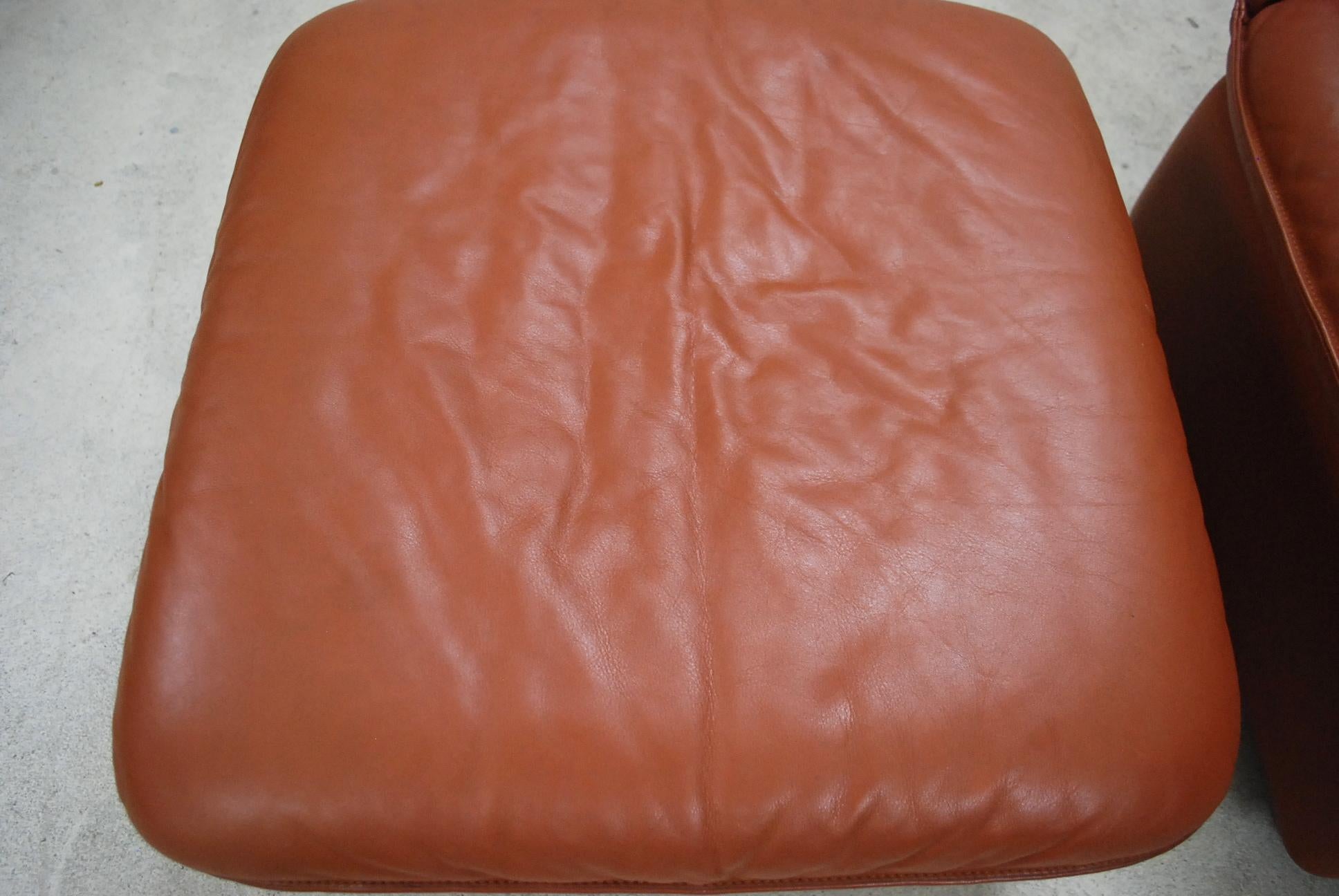 De Sede Model DS 49 Cognac Brandy Leather Lounge Chair and Ottoman In Good Condition For Sale In Munich, Bavaria