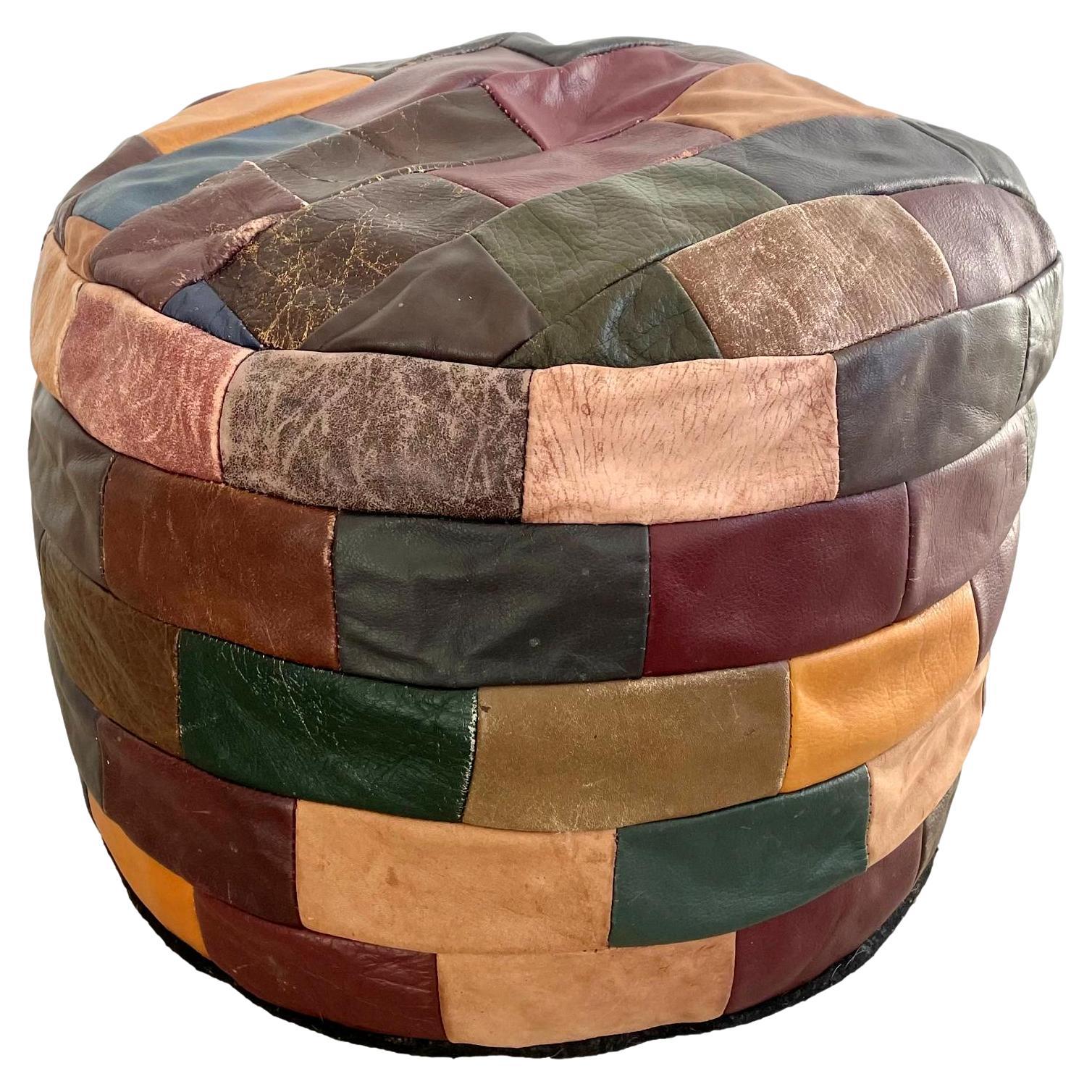 Pouf patchwork en cuir multicolore De Sede, années 1960, Suisse en vente