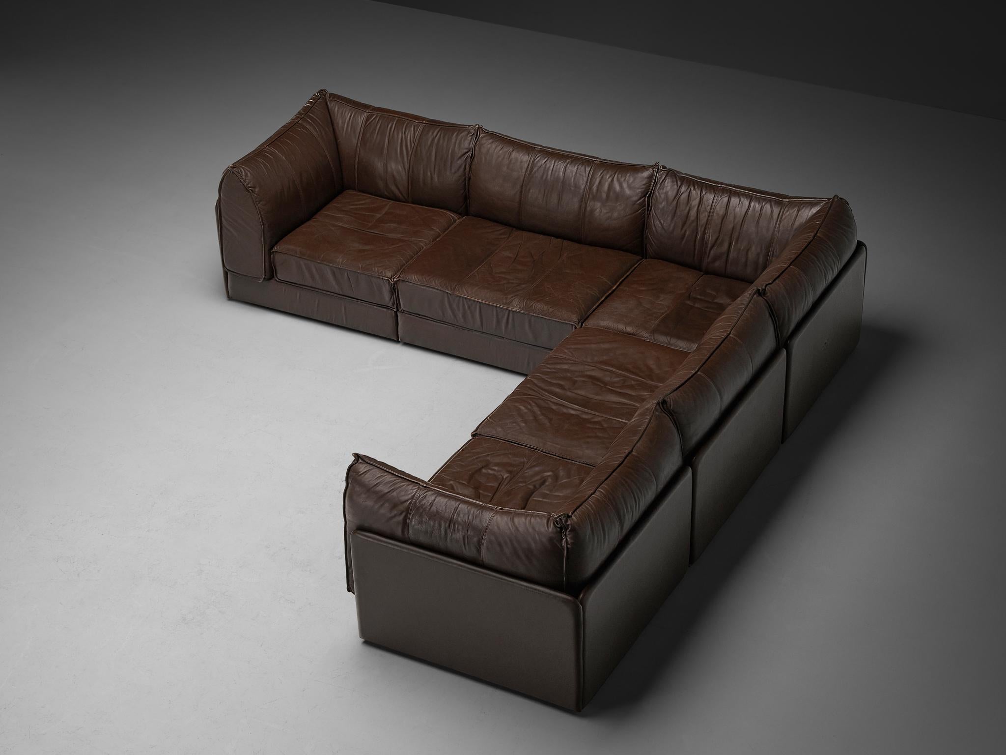 Swiss De Sede 'Pagoda' DS-19 Sectional Sofa in Dark Brown Leather For Sale