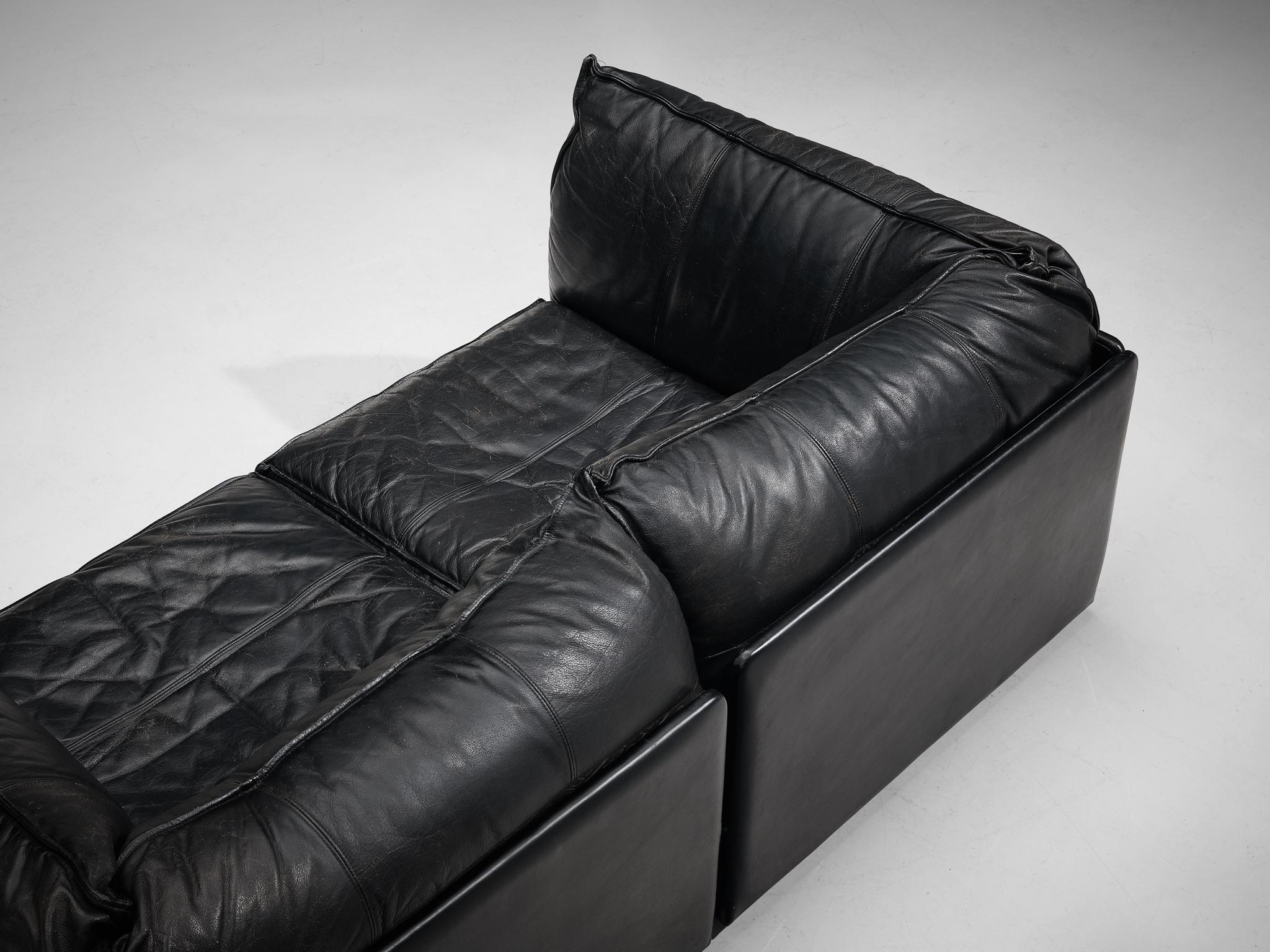 Swiss De Sede 'Pagoda' DS-19A Sofas in Black Leather For Sale