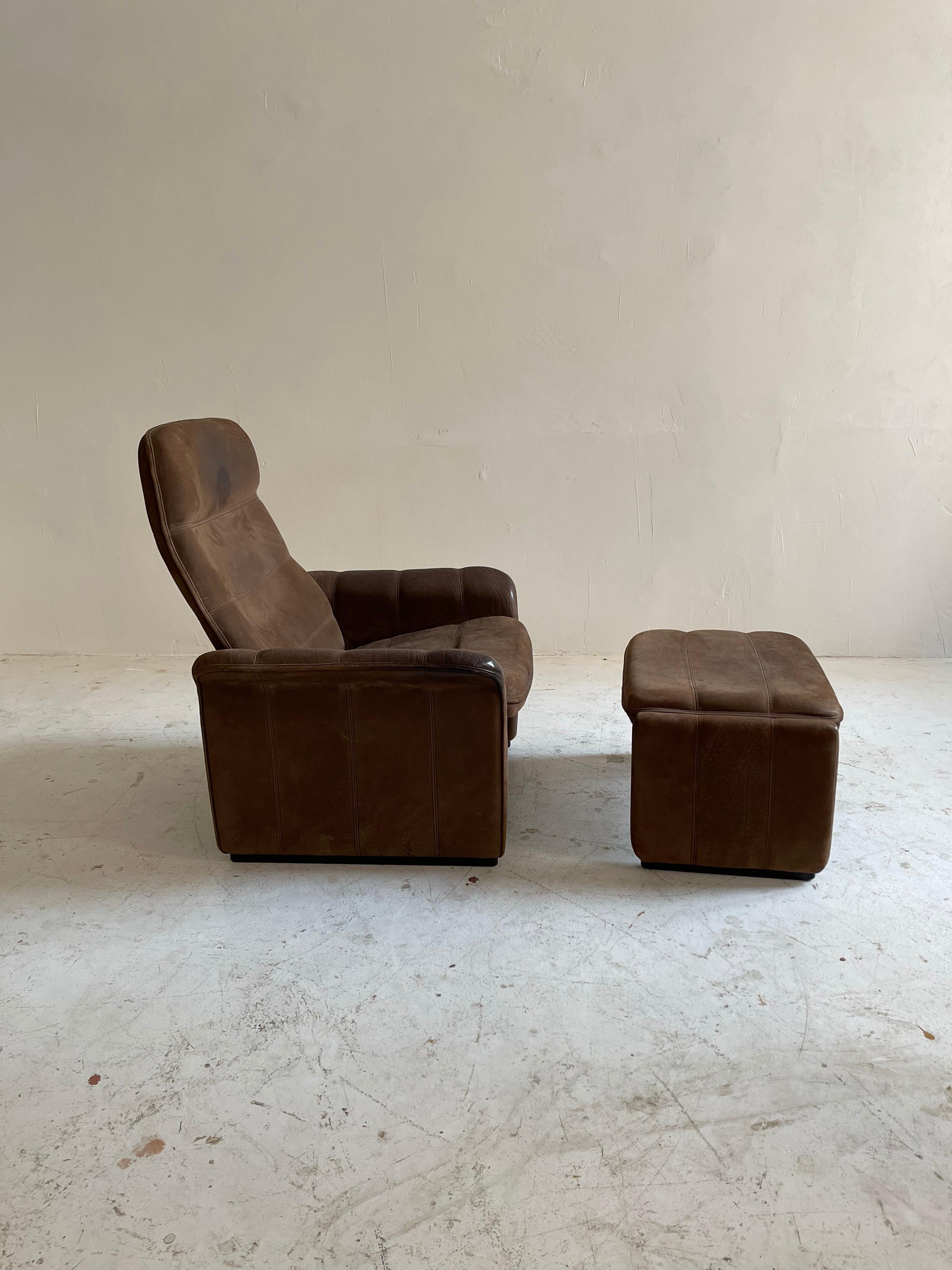 Swiss De Sede Pair Patinated Cognac Leather Reclining DS50 Chairs, Switzerland, 1970s