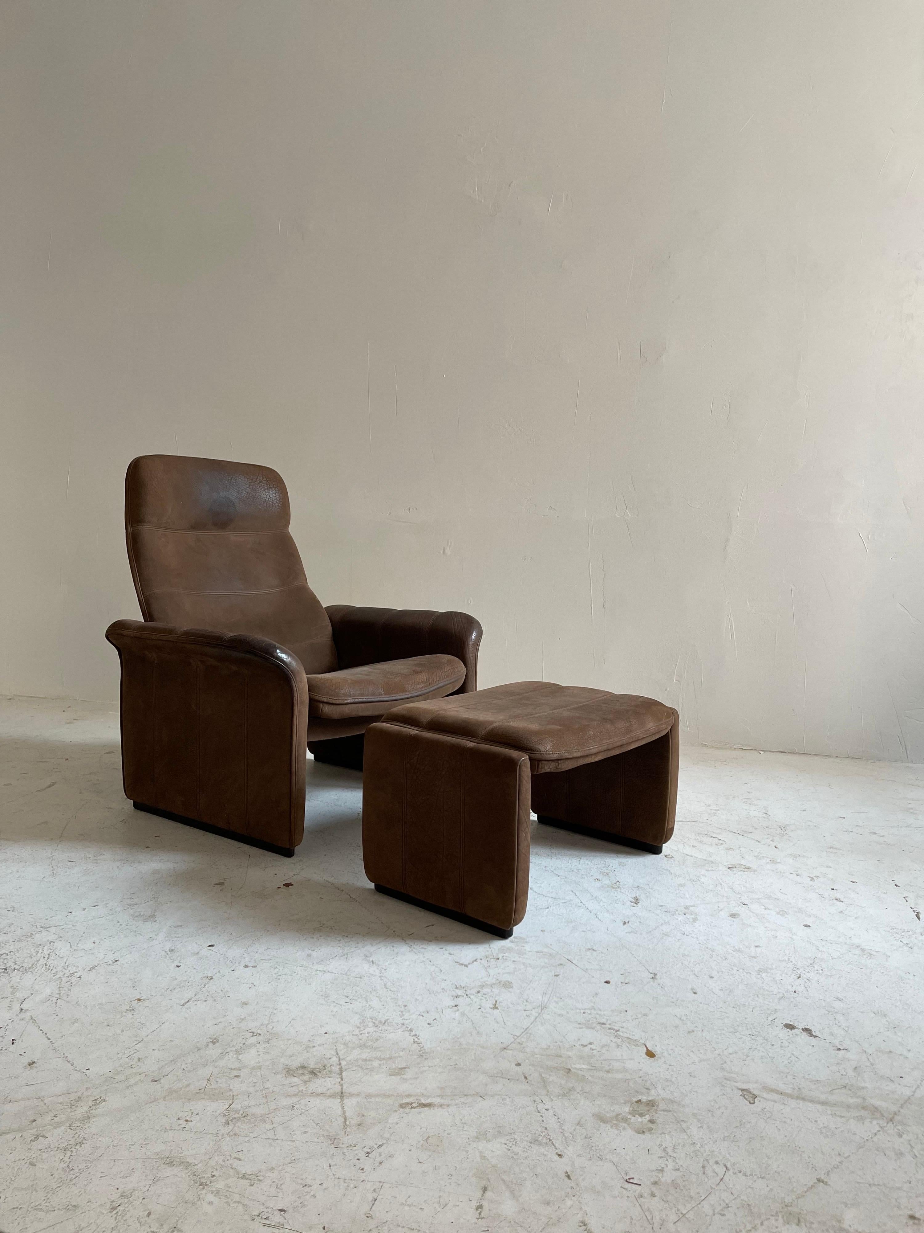 Late 20th Century De Sede Pair Patinated Cognac Leather Reclining DS50 Chairs, Switzerland, 1970s