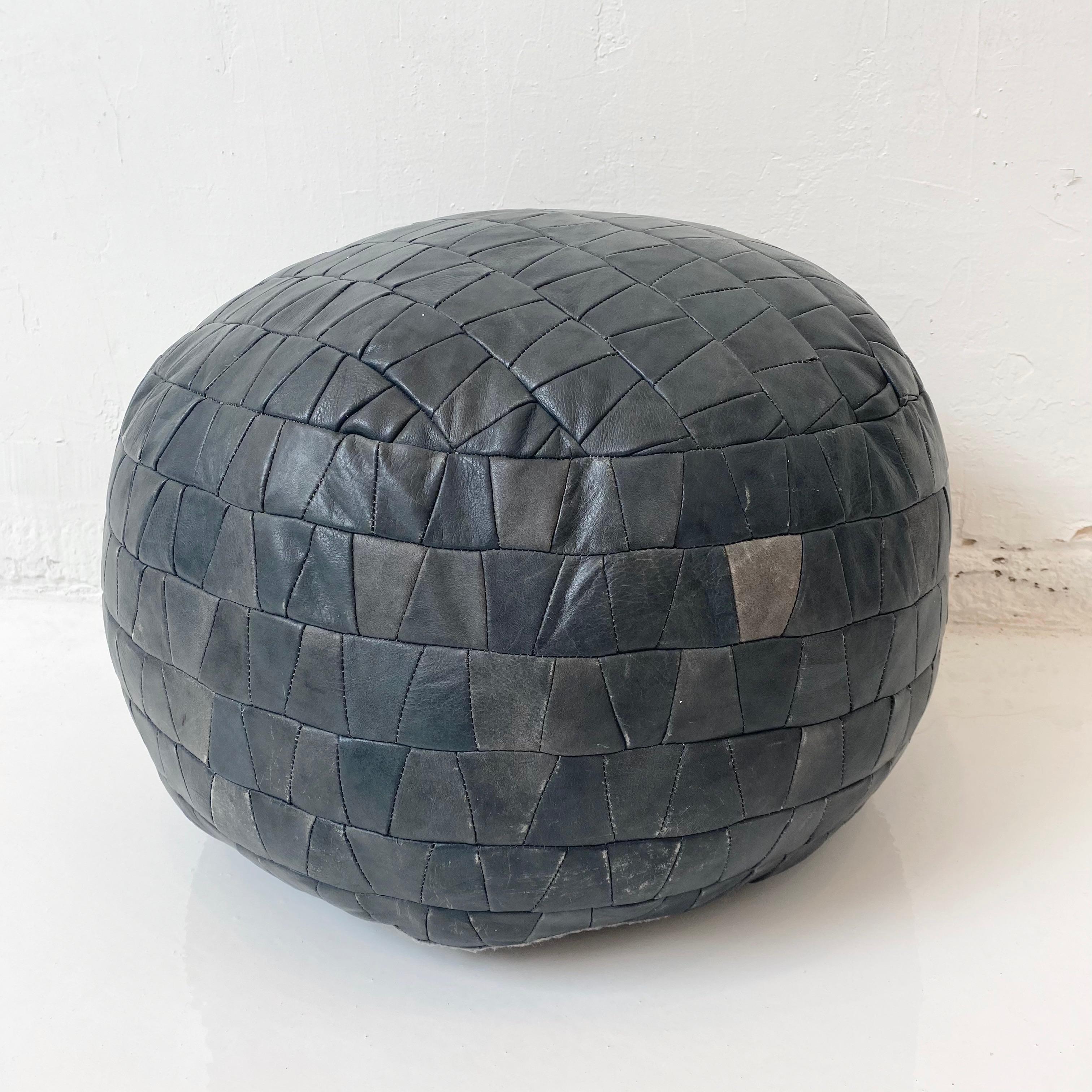 De Sede Patchwork Gray Leather Pouf In Good Condition In Los Angeles, CA