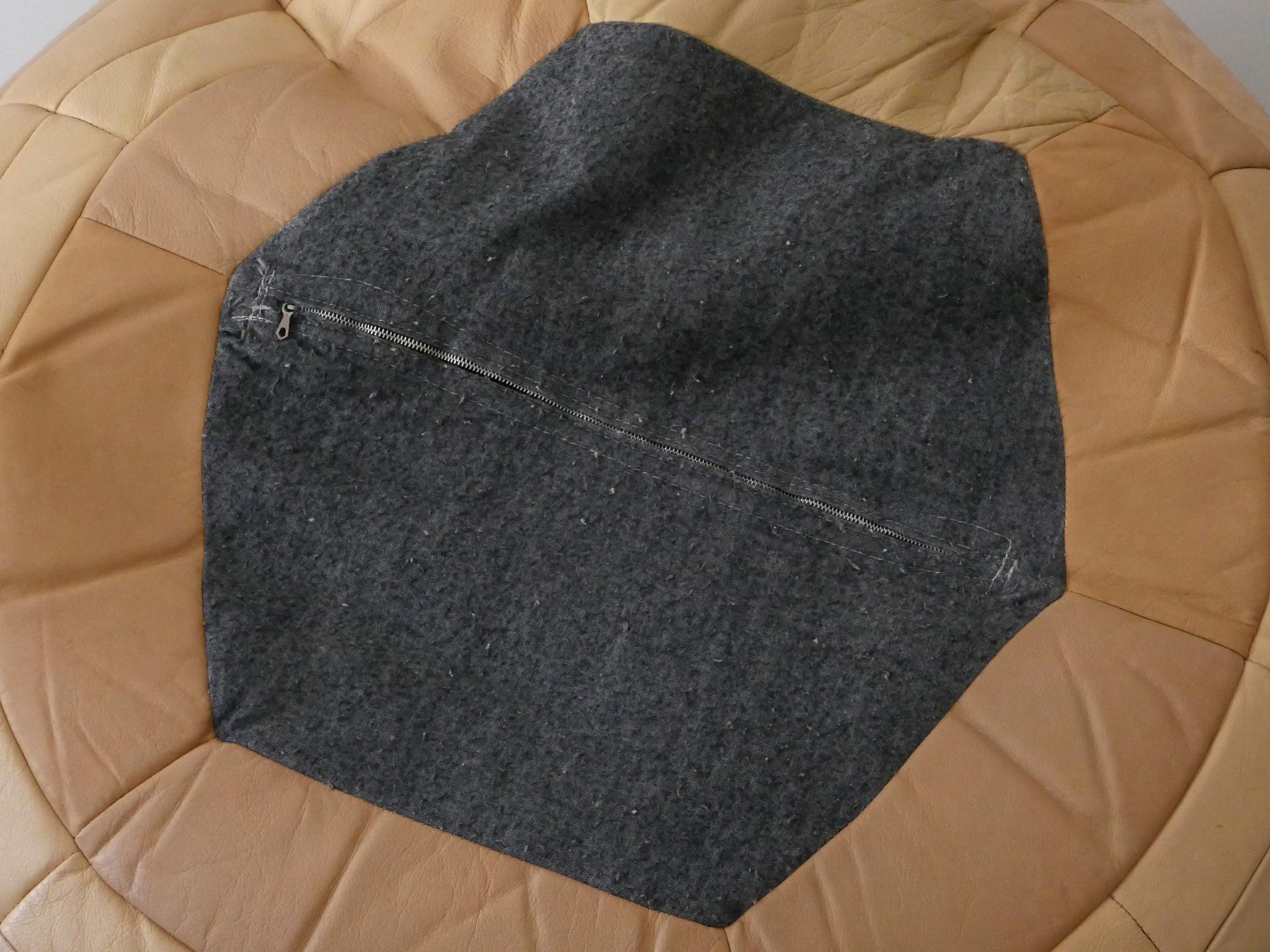 De Sede Patchwork- Beanbag oder Ottomane aus Leder, Schweiz 1970er Jahre im Angebot 9