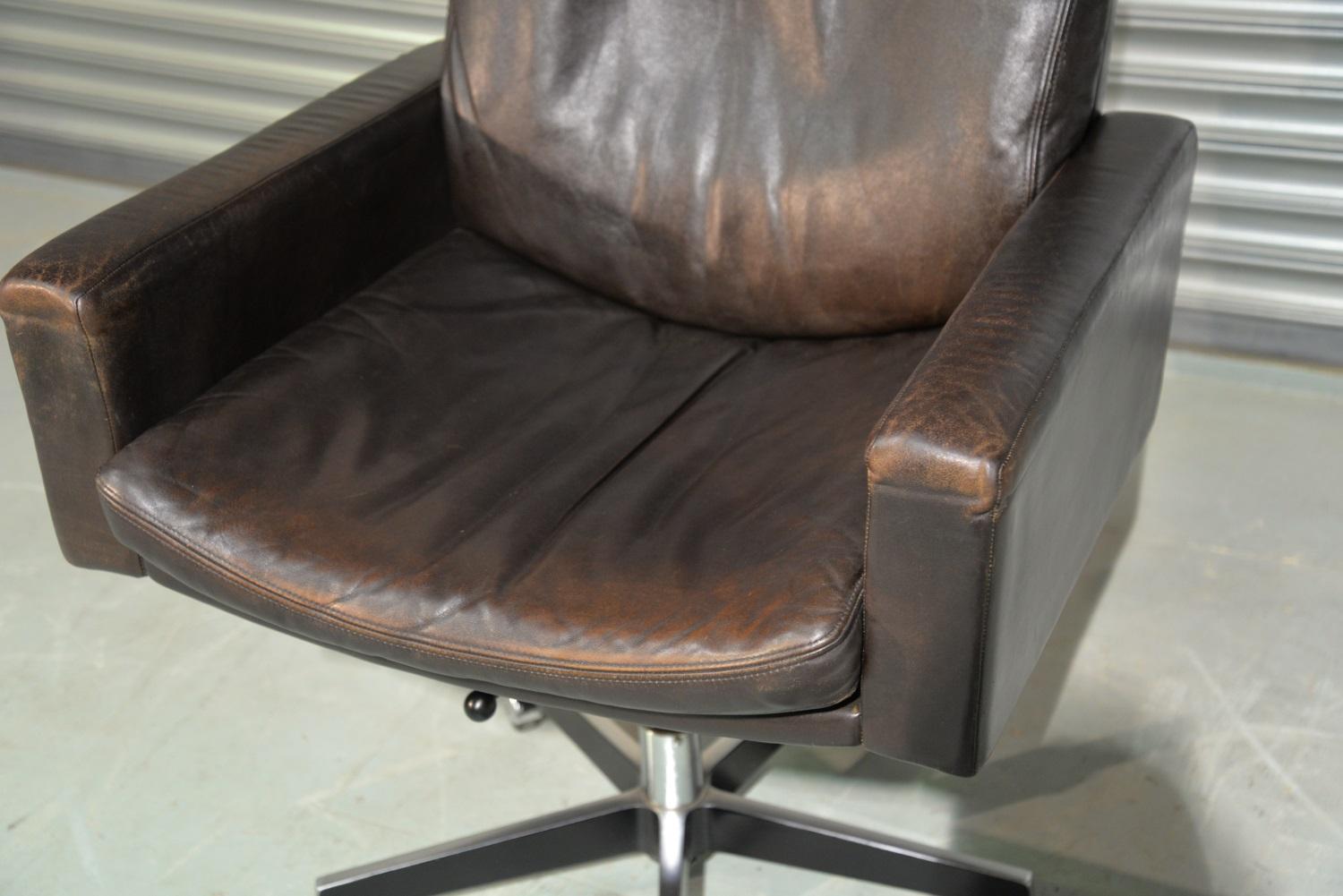 De Sede RH201 Executive Swivel armchair by Robert Haussmann, Switzerland 1957 8