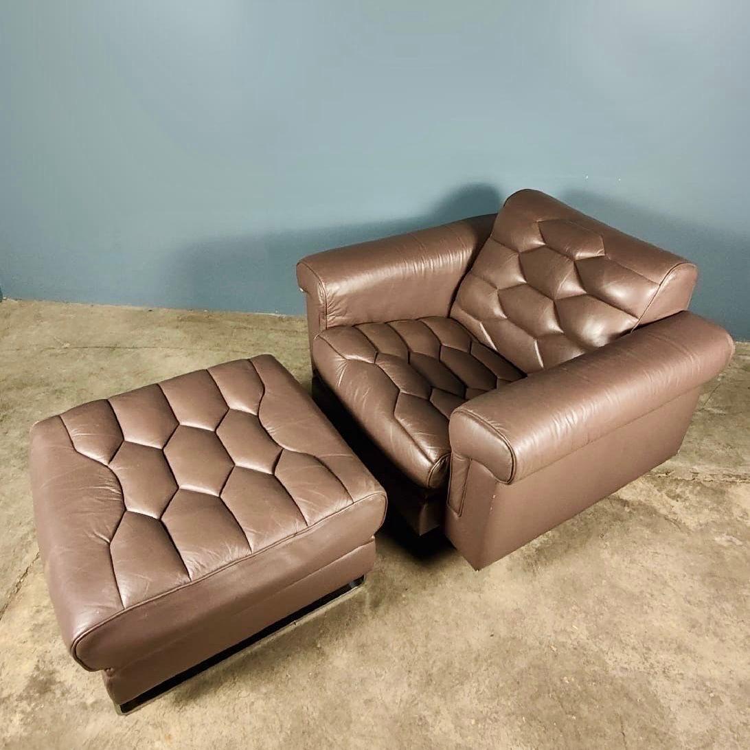 New Stock ✅

De Sede DS-P Leather Reclining Armchair and Matching Footstool Ottoman by Robert Haussmann Switzerland 1971

The DS-P was designed by Robert Haussmann for De Sede in 1971 and produced between 1971 and 1979. It is one of the most iconic