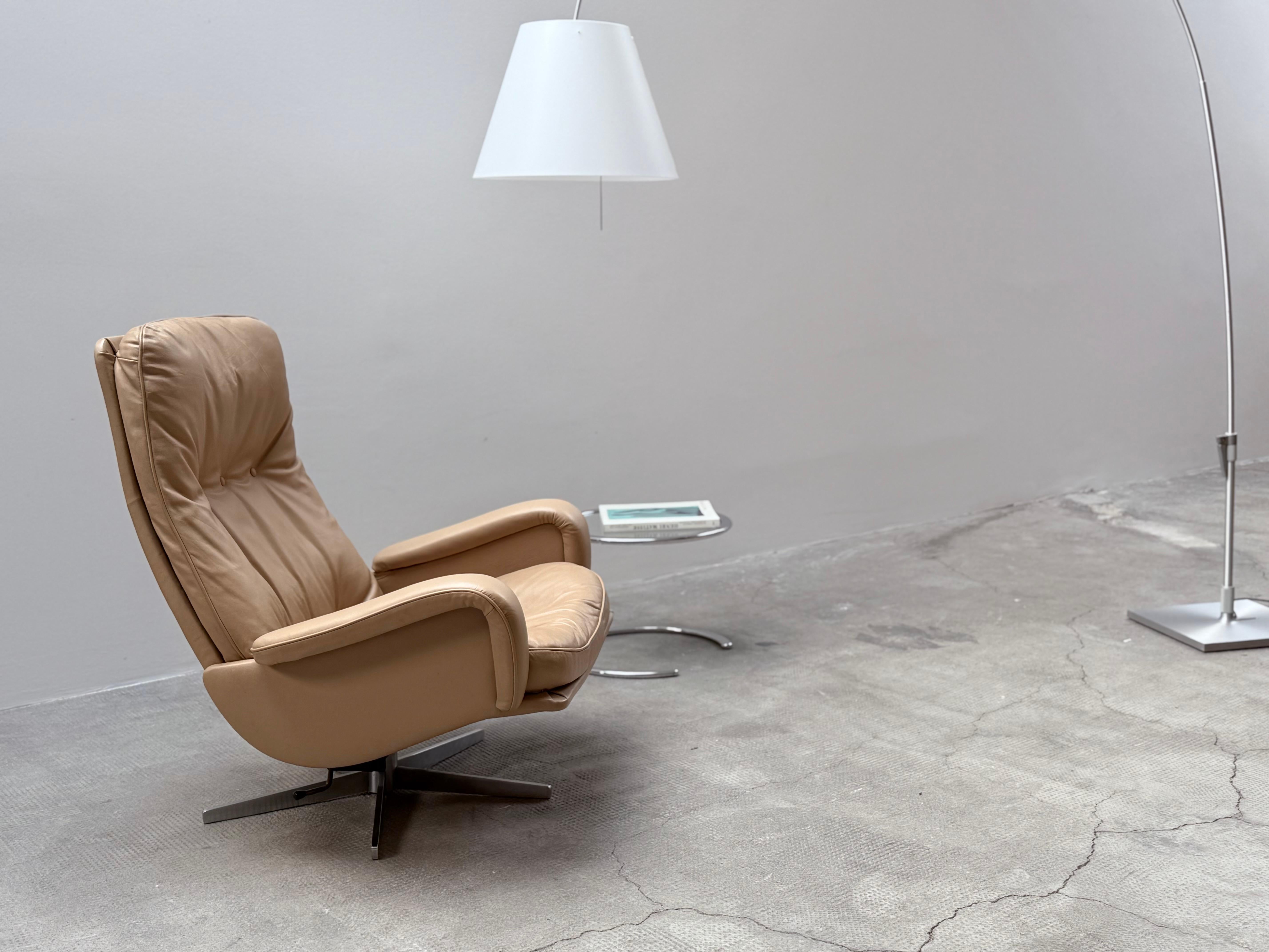 De Sede S 231 Dreh Lounge Kipp Sessel Cremefarben Leder Chrom, Schweiz 1960er Jahre (Mitte des 20. Jahrhunderts)