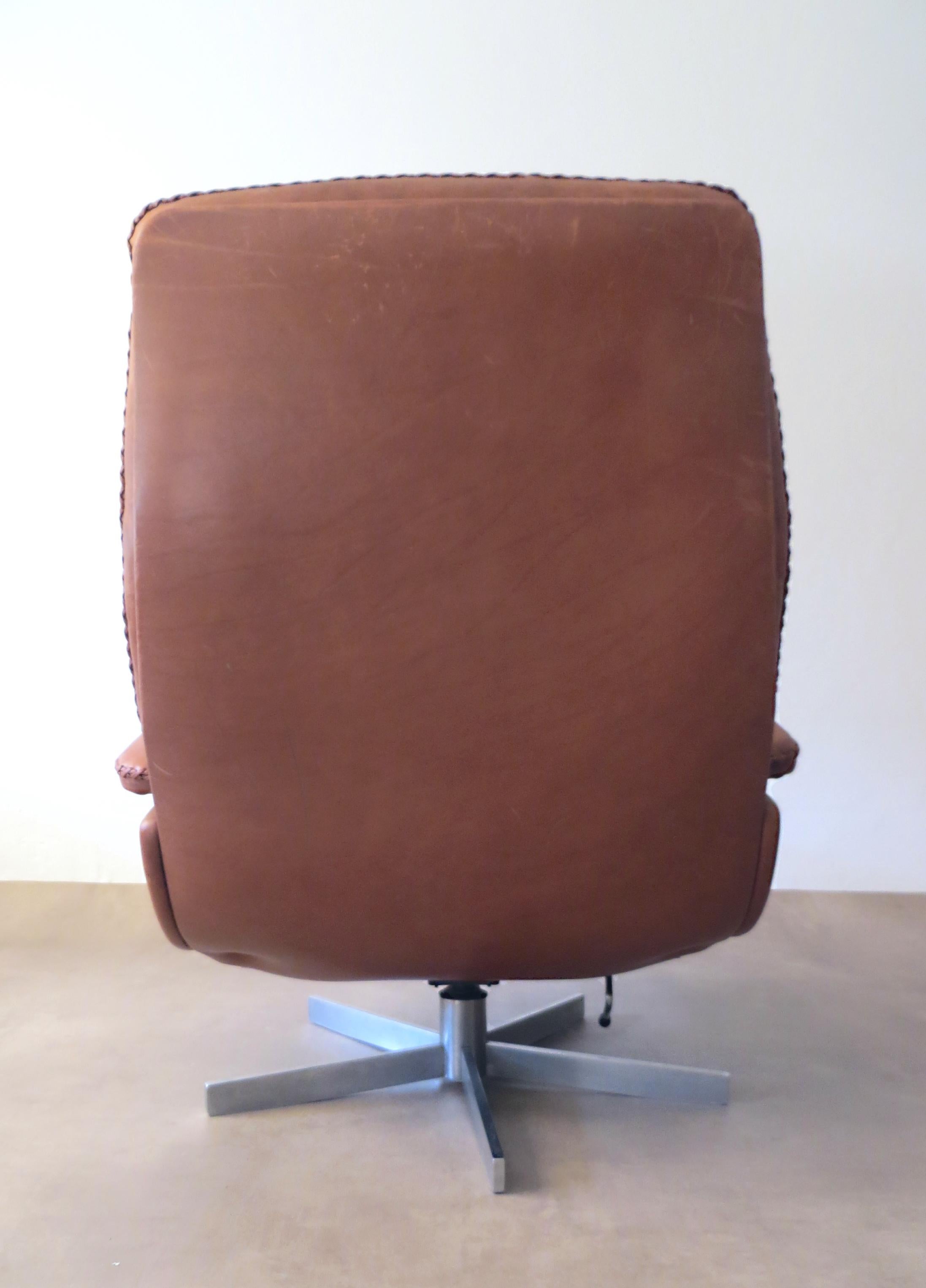 20th Century De Sede S 231 James Bond Vintage Chocolate Brown Leather Lounge Swivel Armchair 