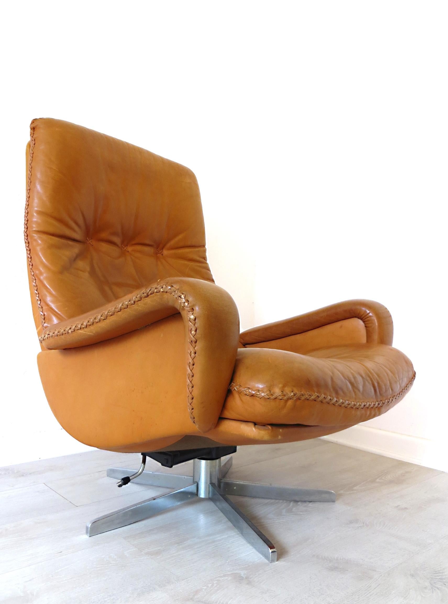 Swiss De Sede S-231 James Bond Cognac Brown Leather Lounge Swivel Armchair 1960s