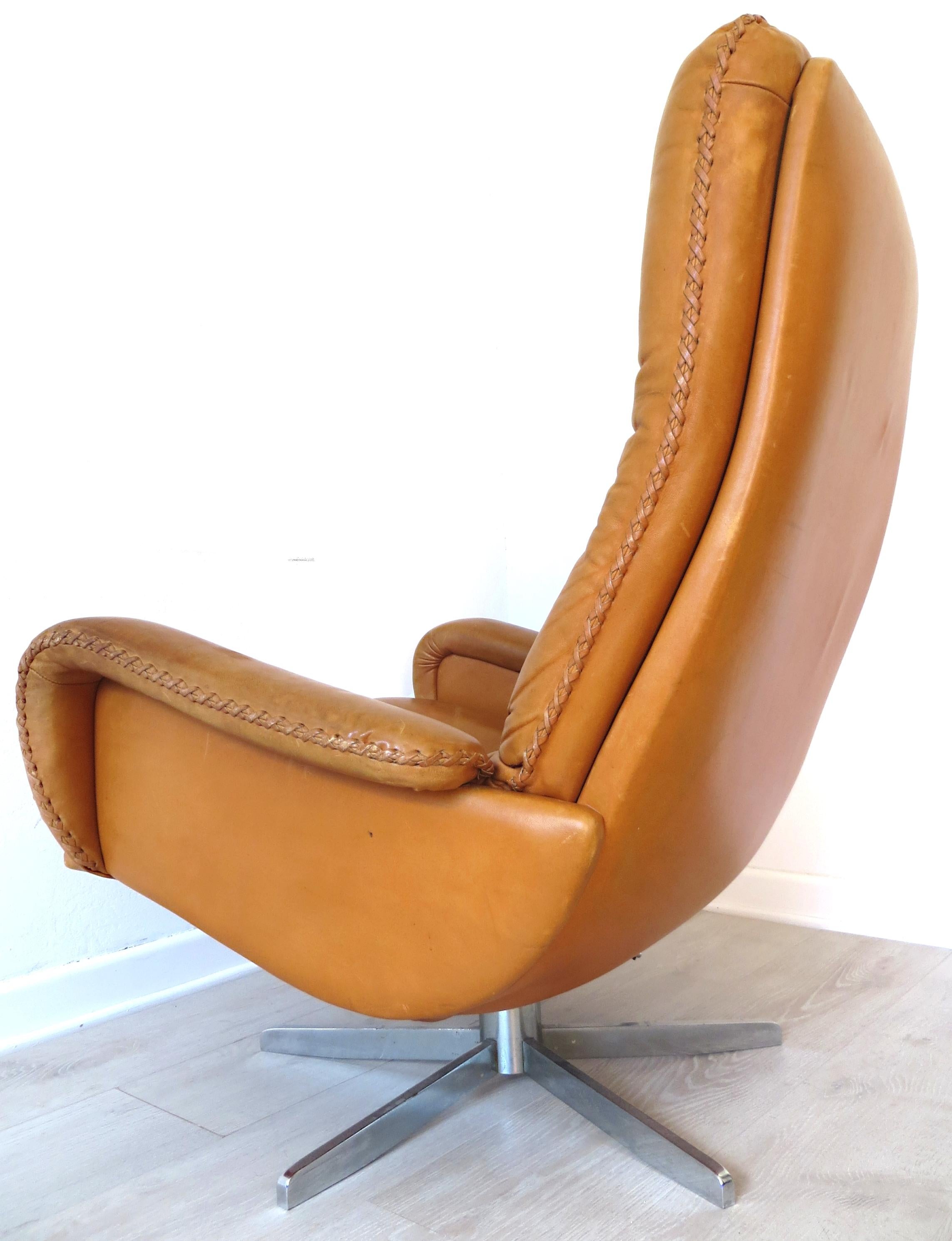 20th Century De Sede S-231 James Bond Cognac Brown Leather Lounge Swivel Armchair 1960s