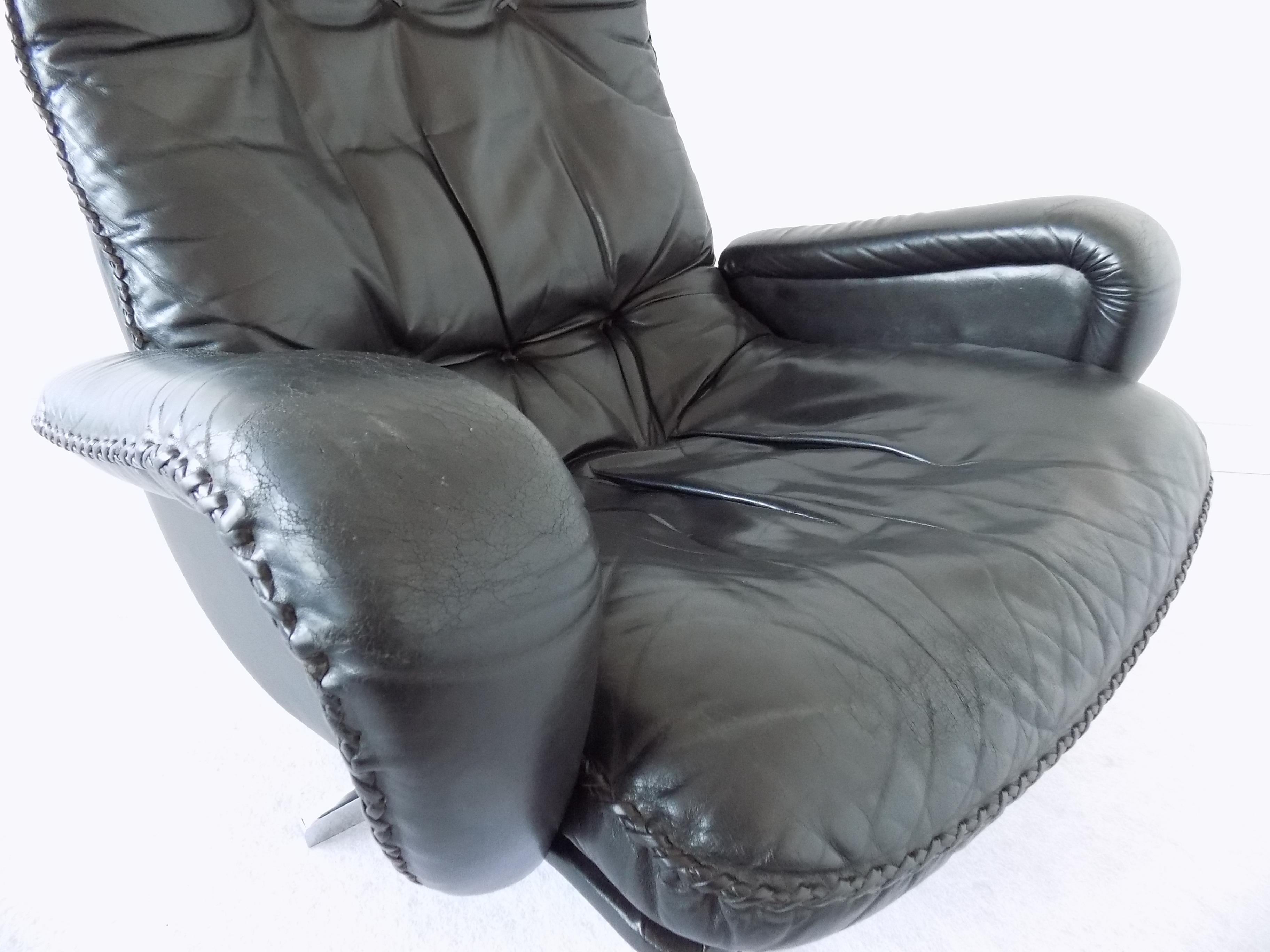 De Sede S231 Lounge Chair, James Bond Chair, Black Leather, mid-century modern For Sale 4
