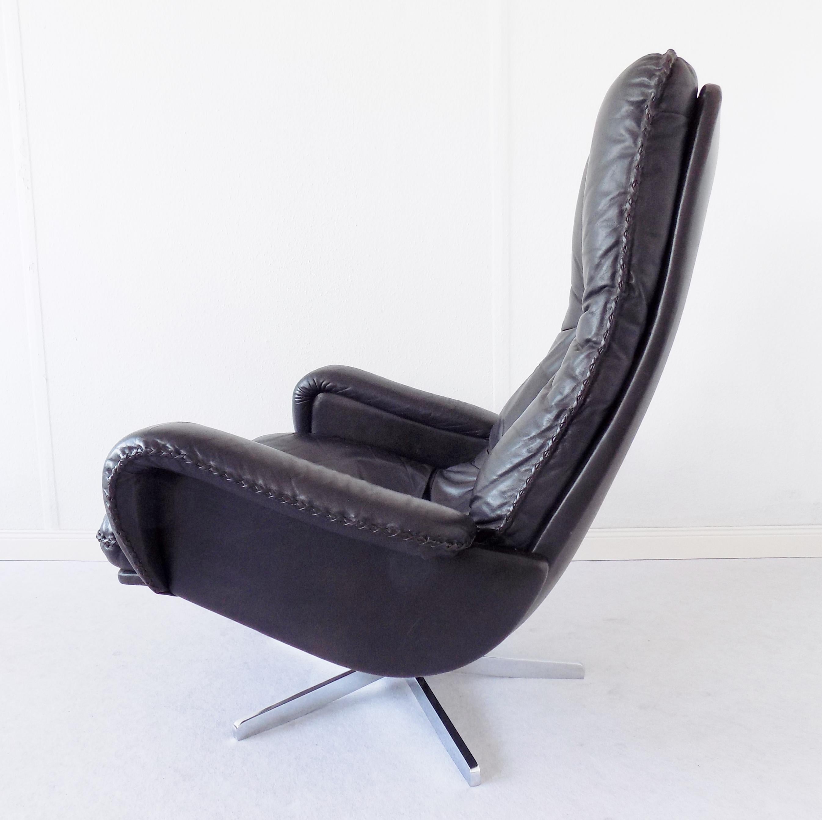 De Sede S231 Lounge Chair, James Bond Chair, Black Leather, mid-century modern For Sale 13