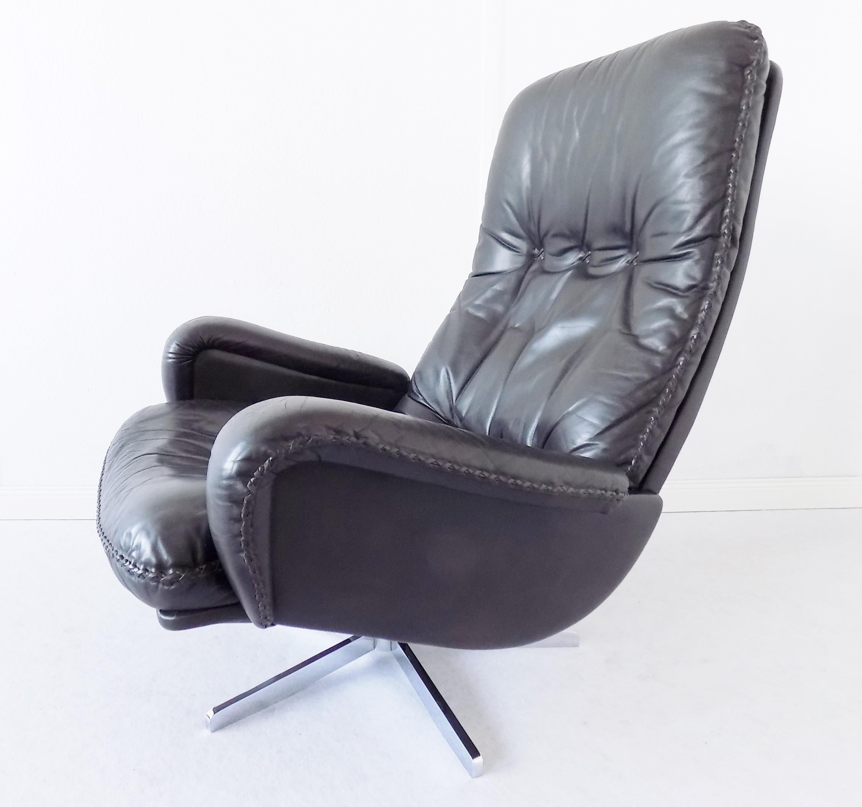 De Sede S231 Lounge Chair, James Bond Chair, Black Leather, mid-century modern For Sale 14