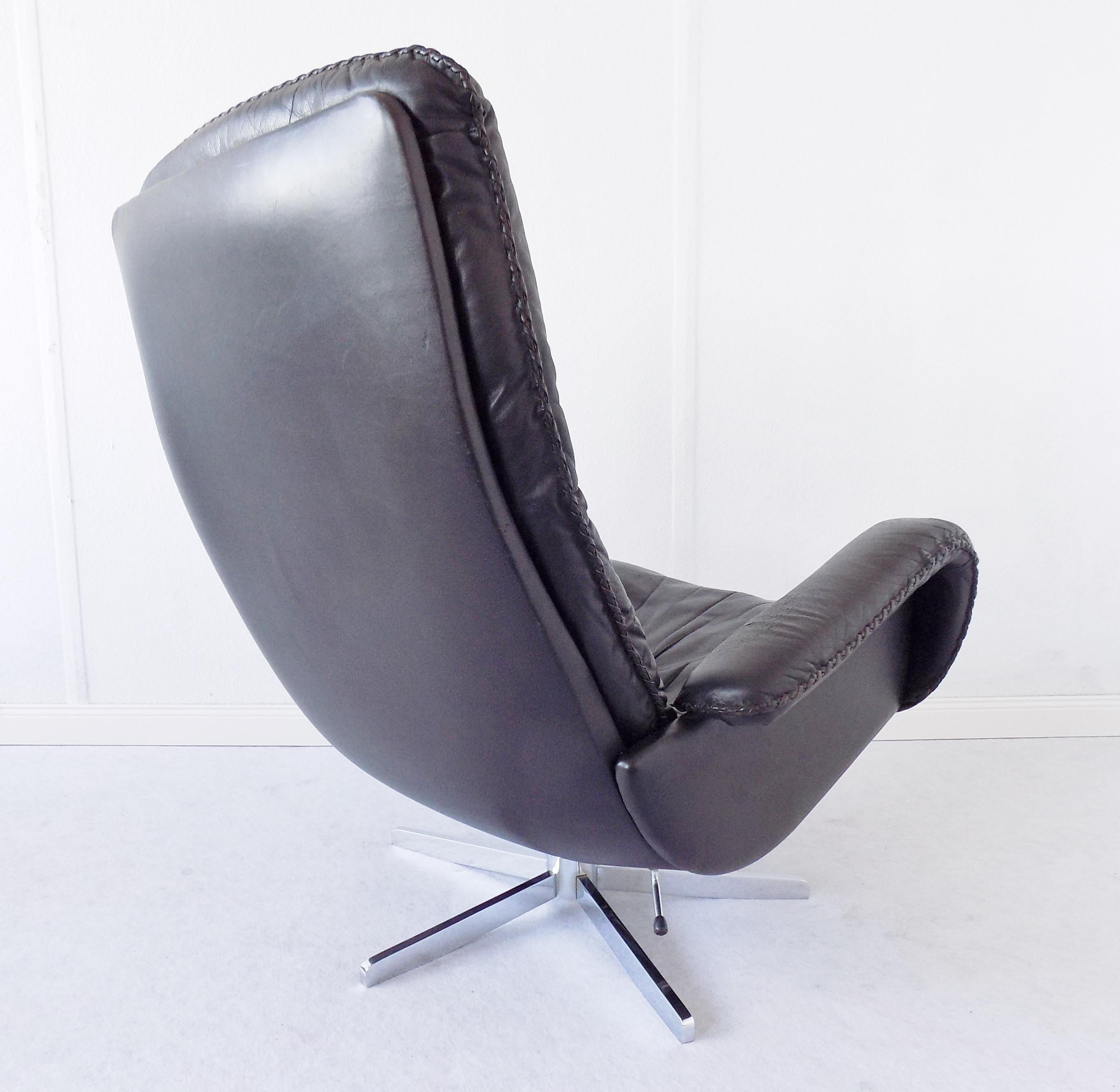 De Sede S231 Lounge Chair, James Bond Chair, Black Leather, mid-century modern For Sale 1