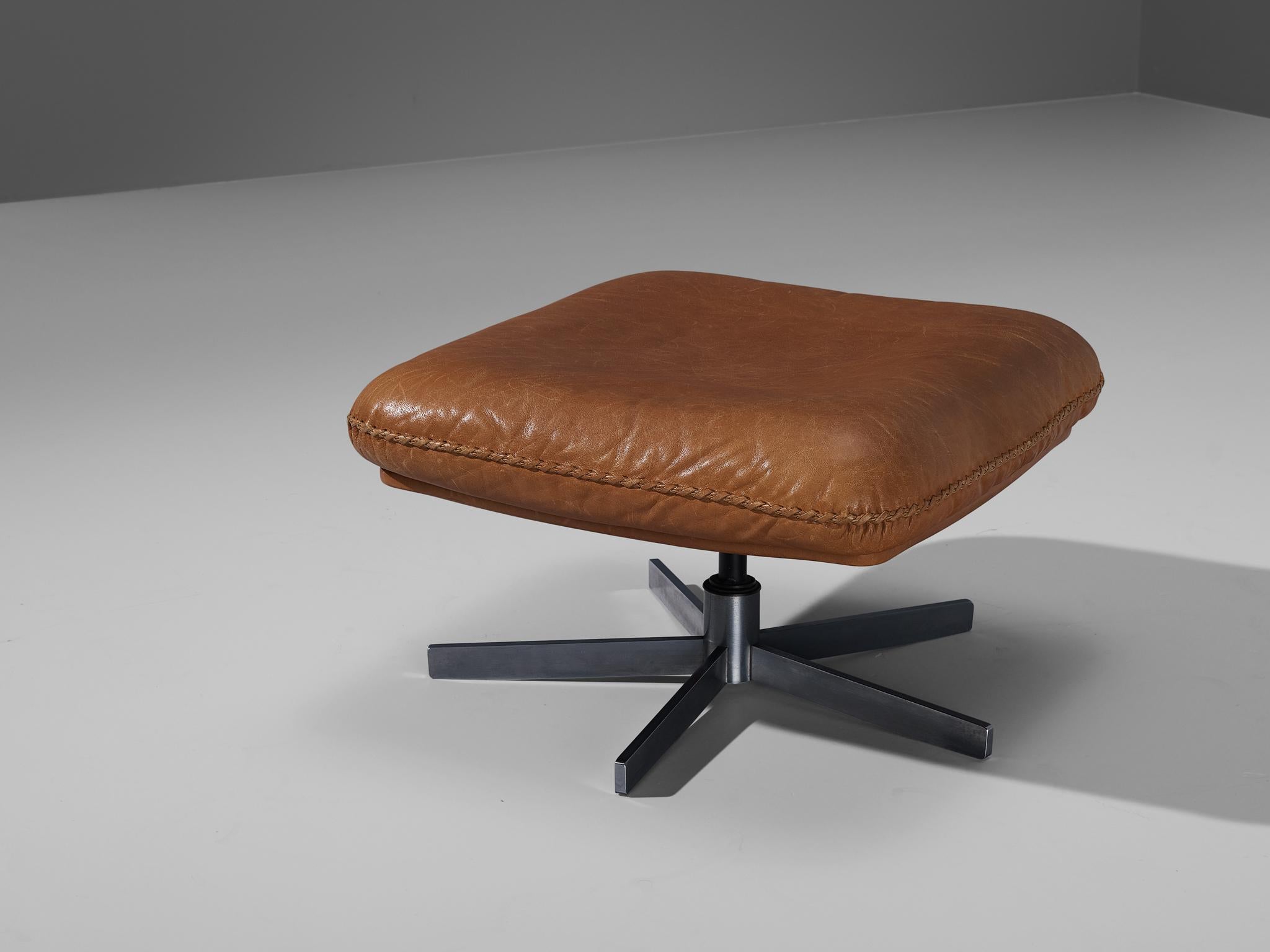 De Sede 'S231' Lounge Chair with Ottoman in Cognac Leather 4