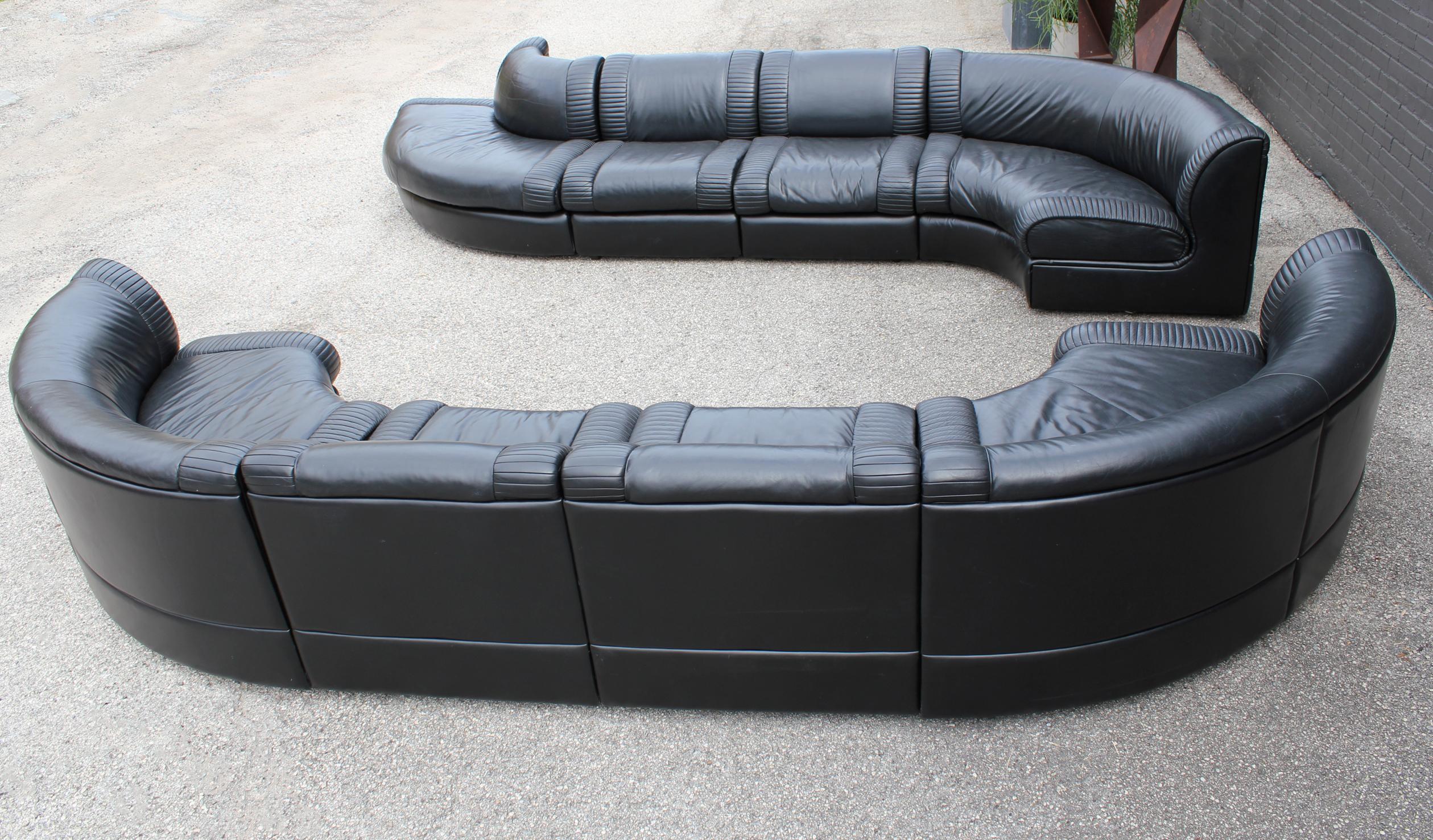 De Sede Sectional Sofa Black Leather 8 Modular Sections from Switzerland, 1970s 9
