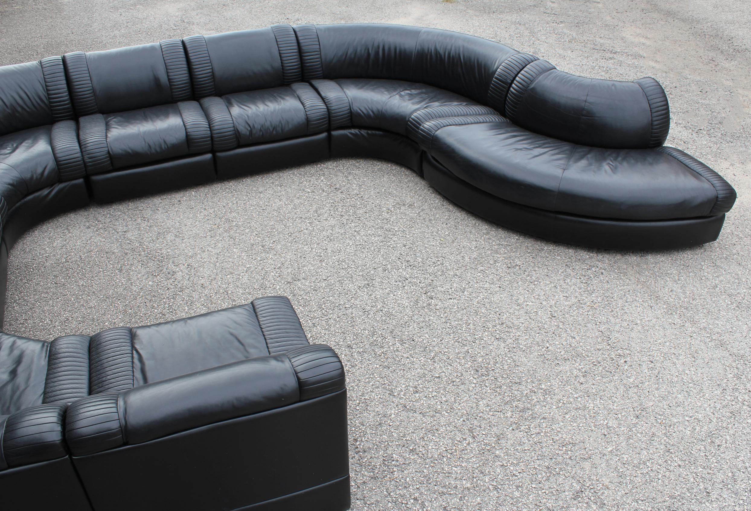 De Sede Sectional Sofa Black Leather 8 Modular Sections from Switzerland, 1970s 12