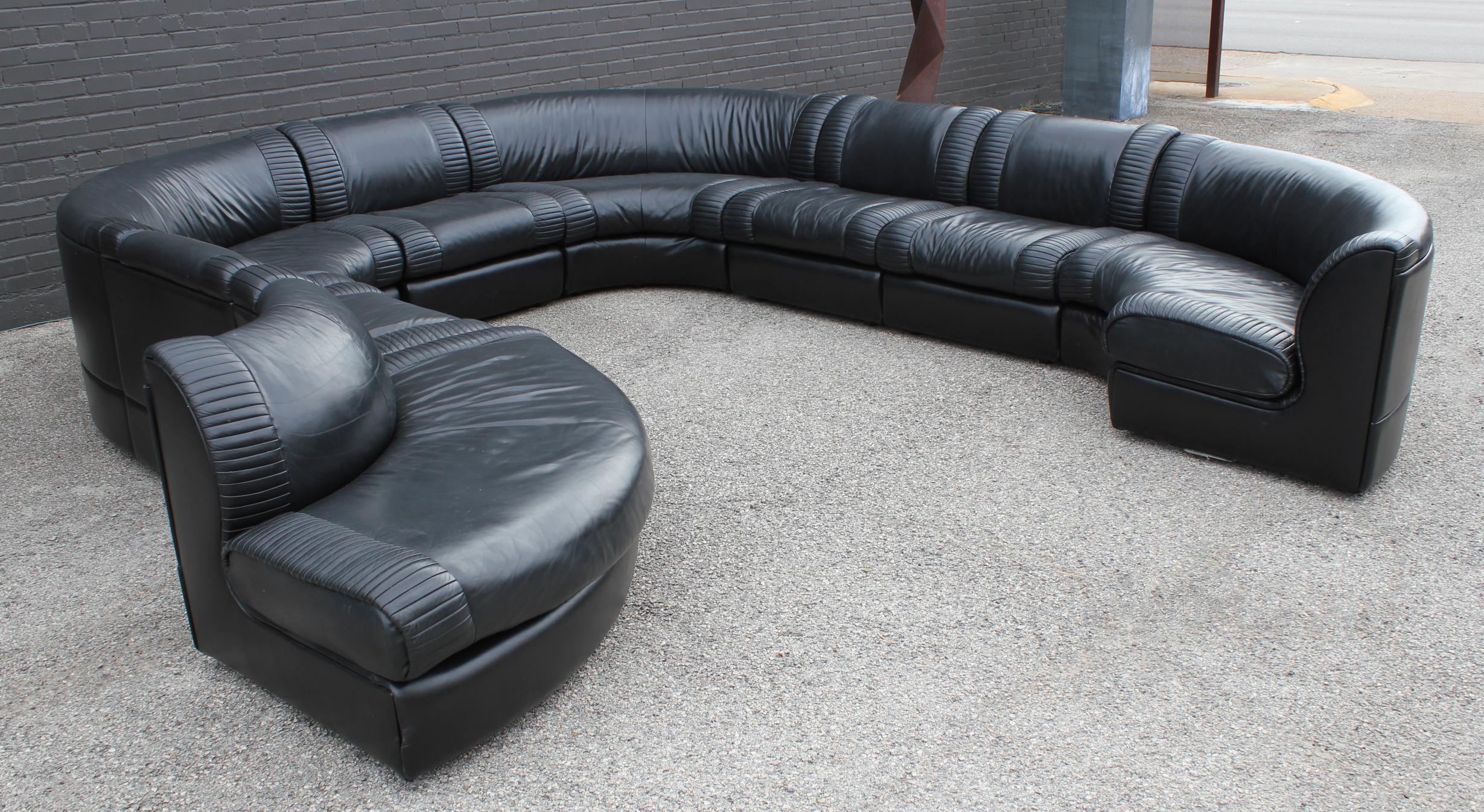 De Sede Sectional Sofa Black Leather 8 Modular Sections from Switzerland, 1970s 4
