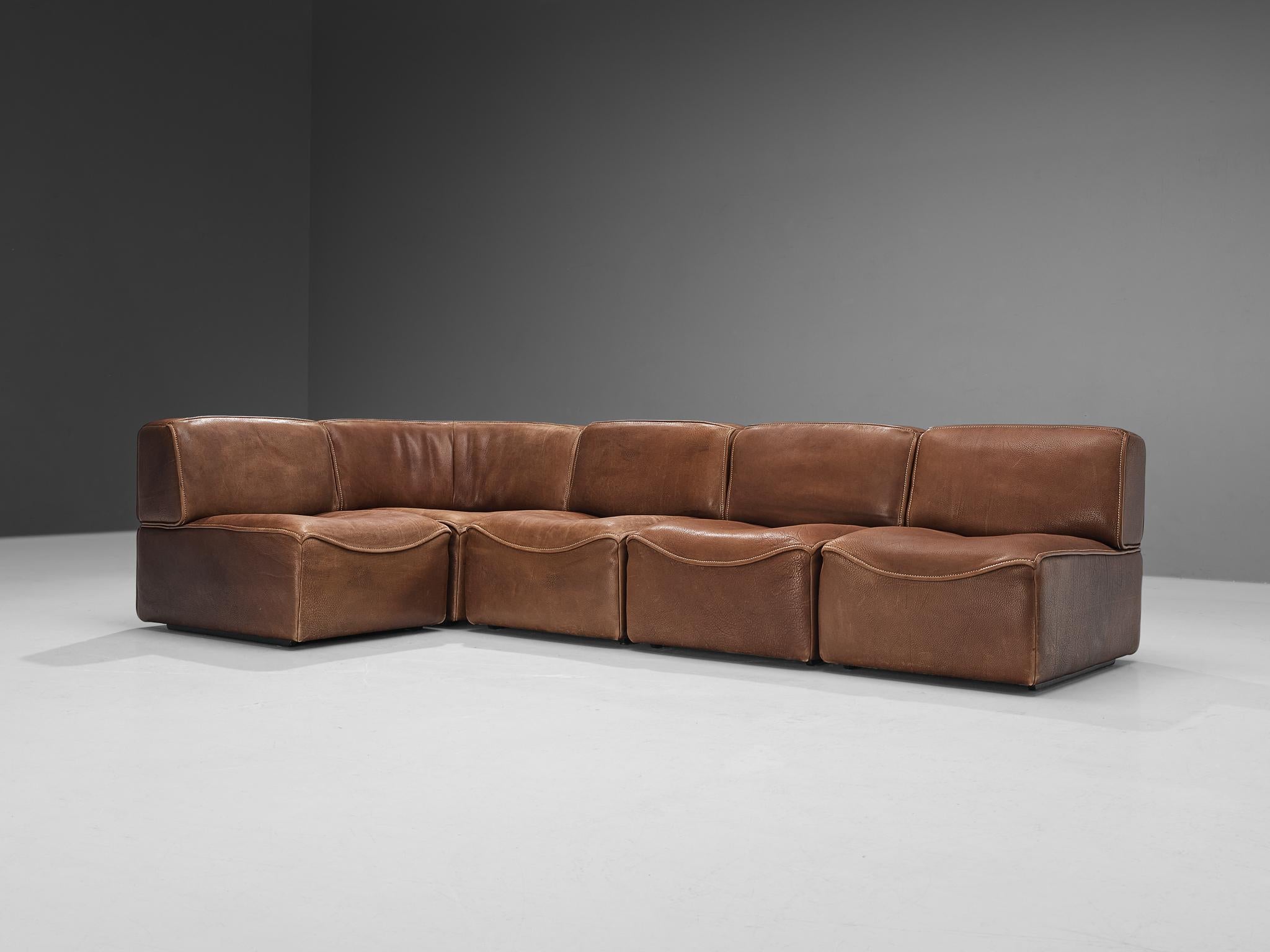 De Sede Sectional Sofa Model ‘DS-15’ in Patinated Leather For Sale 7