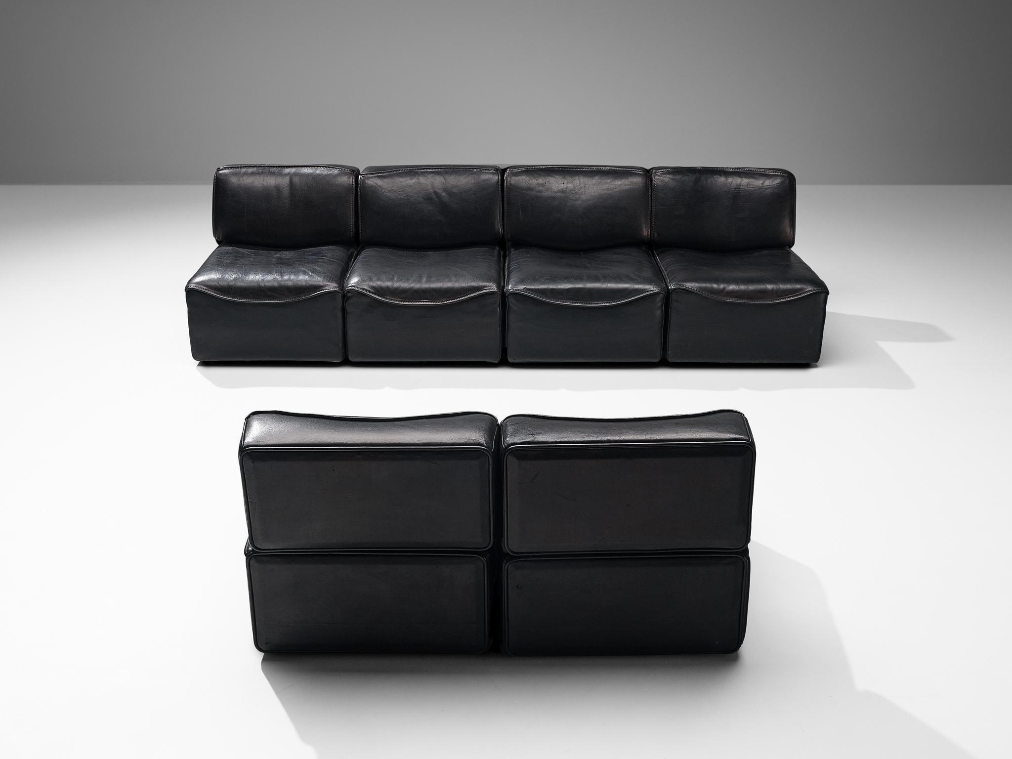 Mid-Century Modern De Sede Sectional Sofa Model ‘DS-15’ in Patinated Black Leather For Sale