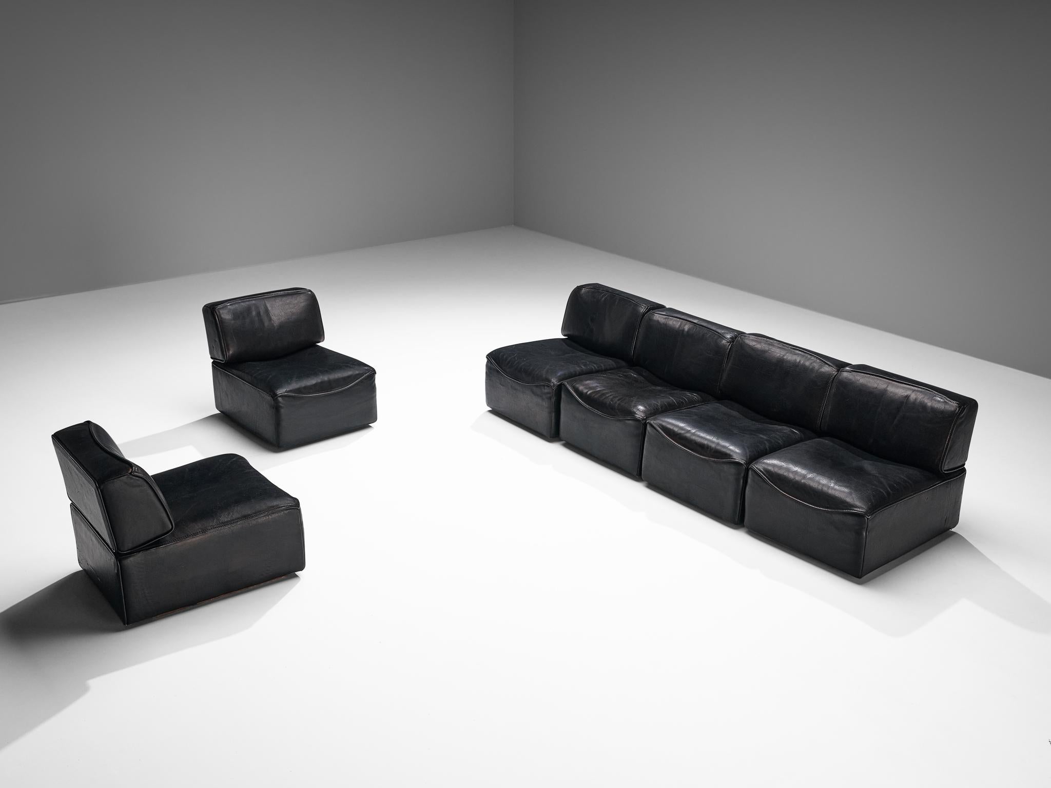 De Sede Sectional Sofa Model ‘DS-15’ in Patinated Black Leather In Good Condition For Sale In Waalwijk, NL