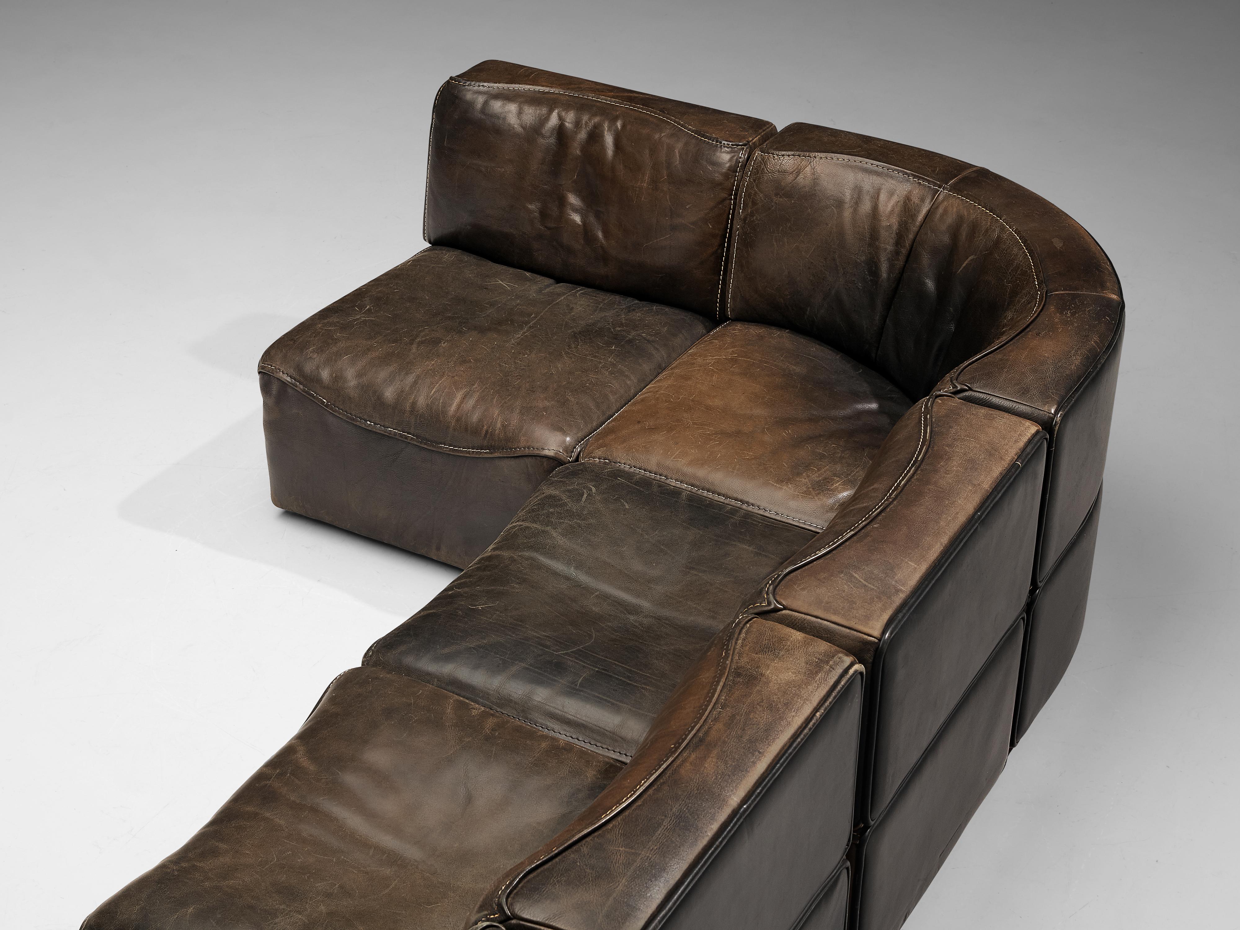 Swiss De Sede Sectional Sofa Model 'DS15' in Patinated Brown Buffalo Leather