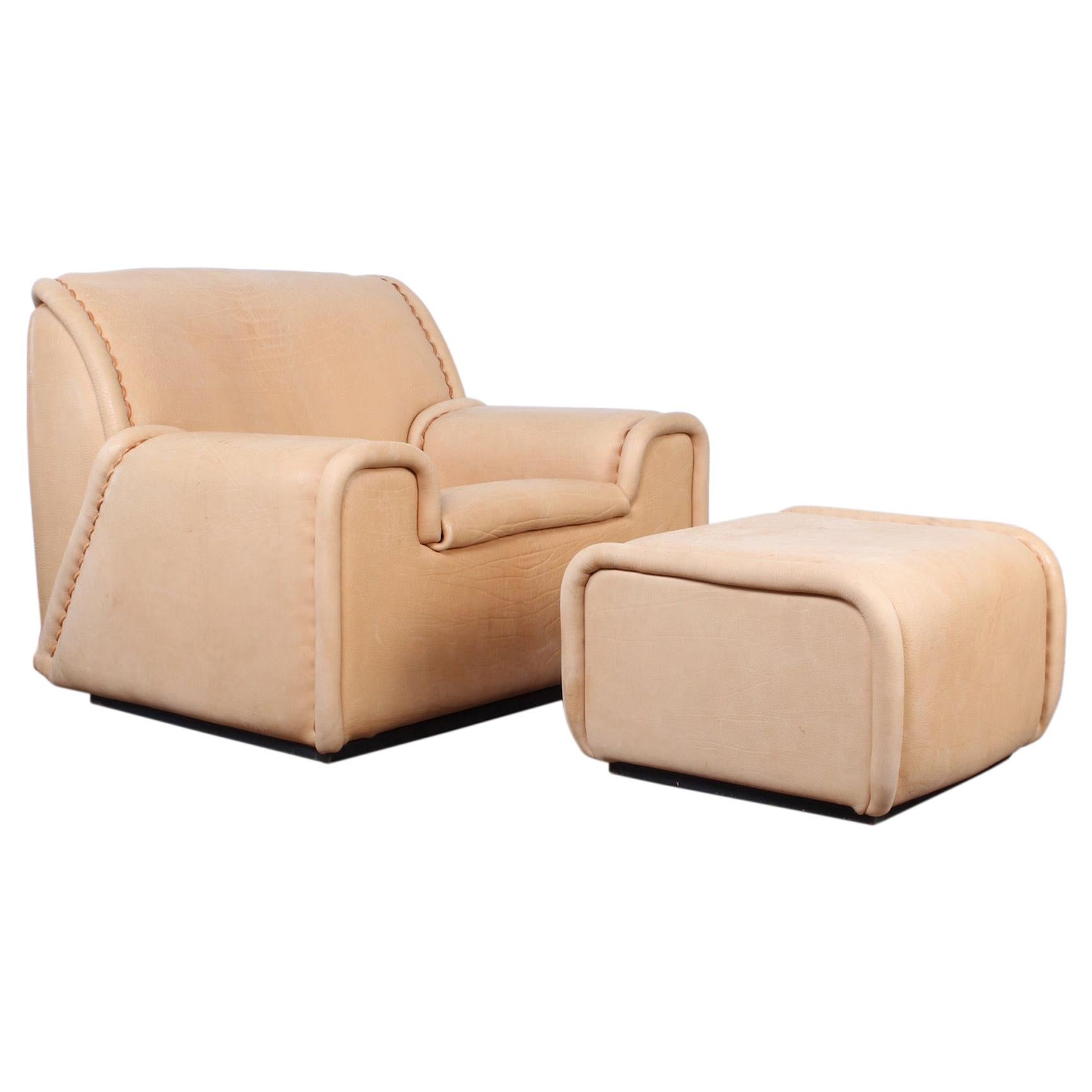 sitting chair with ottoman