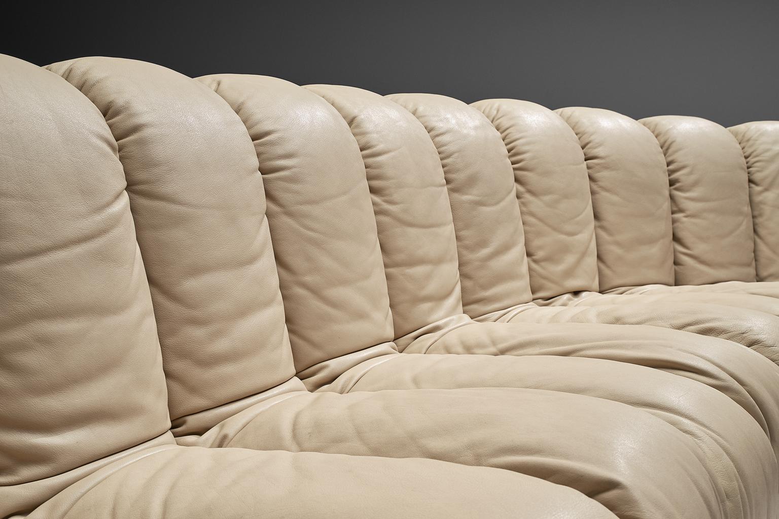 Late 20th Century De Sede 'Snake' DS-600 Non Stop Sofa in Sand Leather