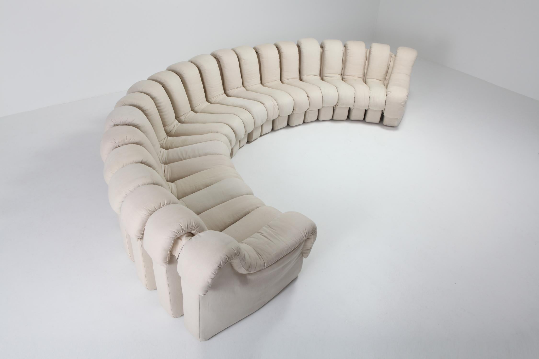 De Sede 'Snake' DS 600 Sectional Beige Linnen Non Stop Sofa 4