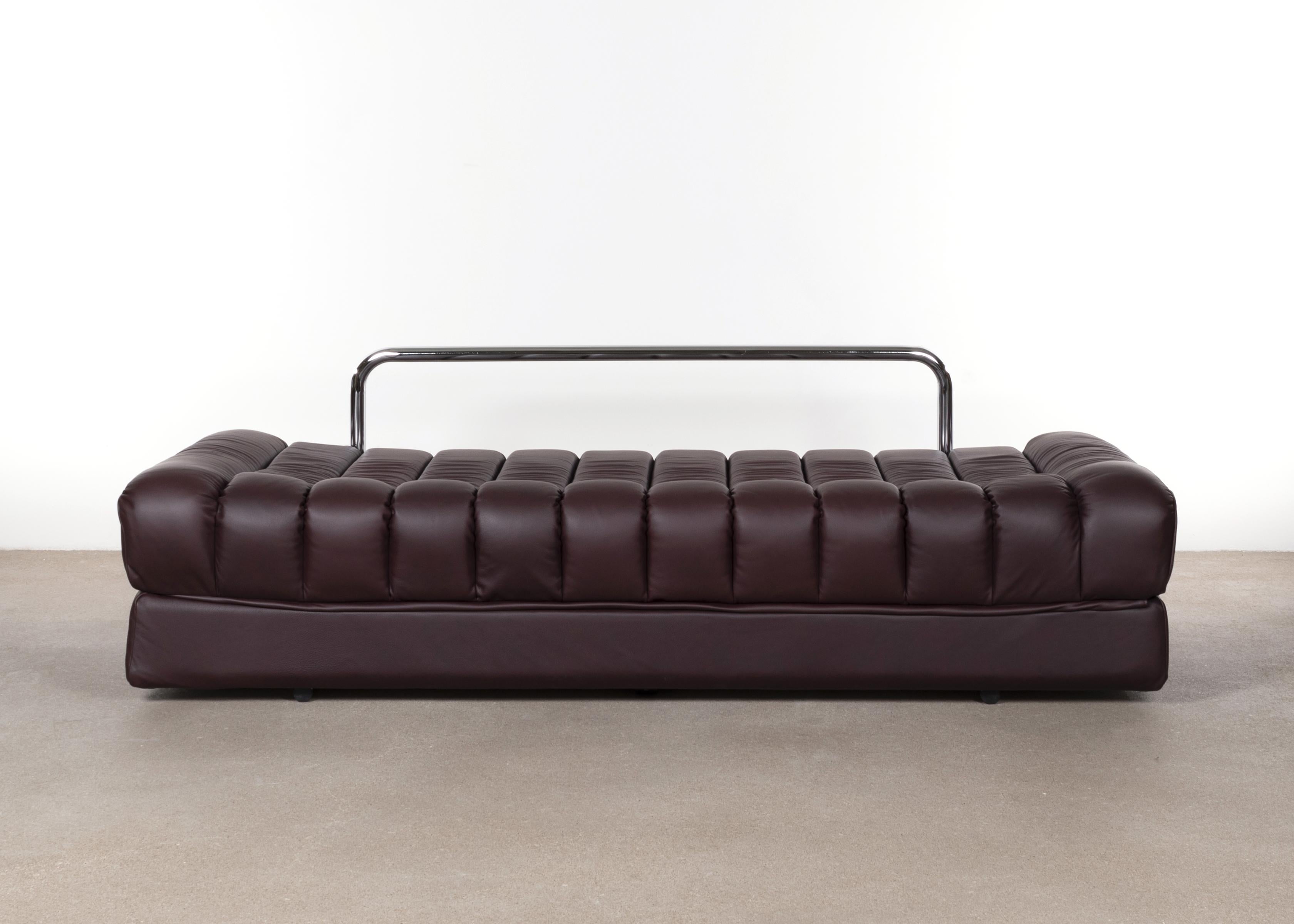 Swiss De Sede Sofa, Daybed and Loveseat DS85 in Aubergine Brown Leather, Switzerland