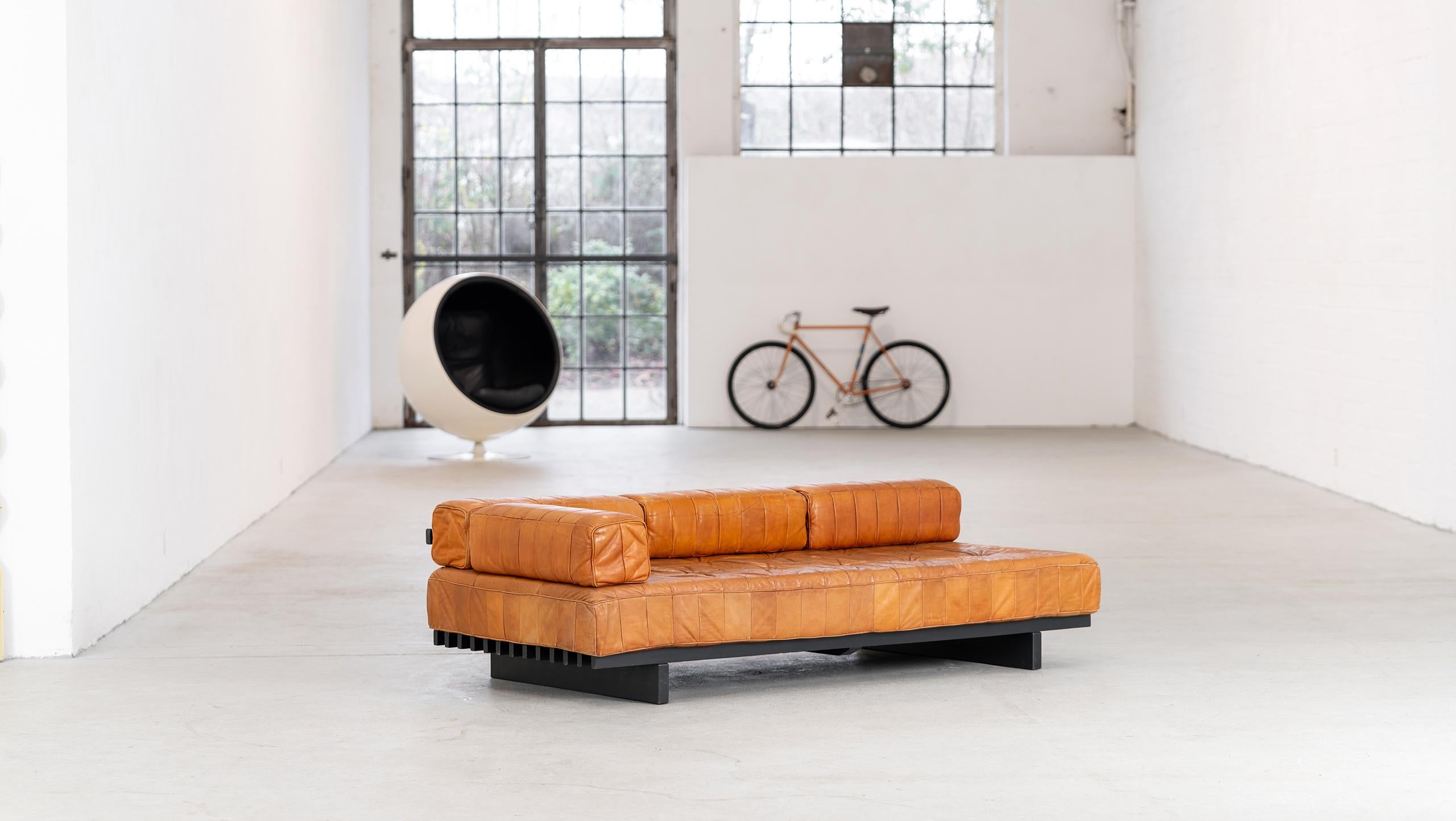Canapé De Sede DS 80 Cognac Patchwork Cuir 1969 Design moderne du milieu du siècle en vente 6