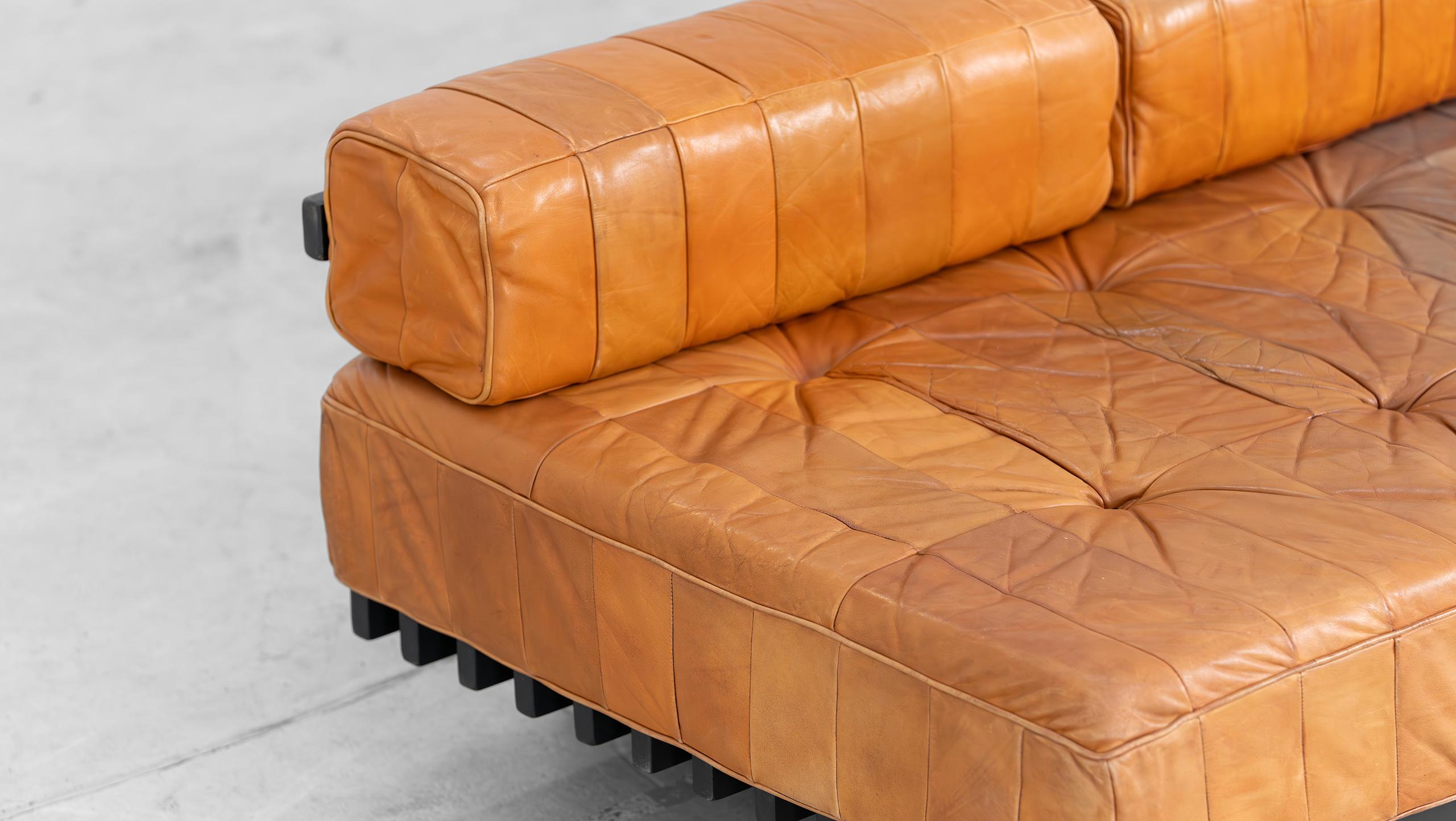 Canapé De Sede DS 80 Cognac Patchwork Cuir 1969 Design moderne du milieu du siècle Bon état - En vente à Munster, NRW