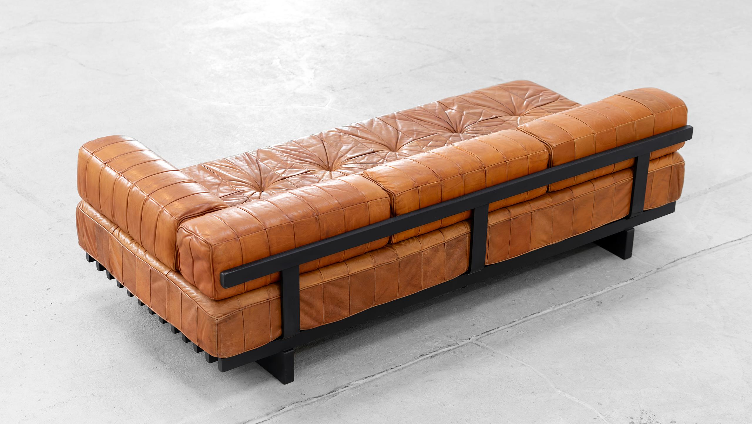 Milieu du XXe siècle Canapé De Sede DS 80 Cognac Patchwork Cuir 1969 Design moderne du milieu du siècle en vente