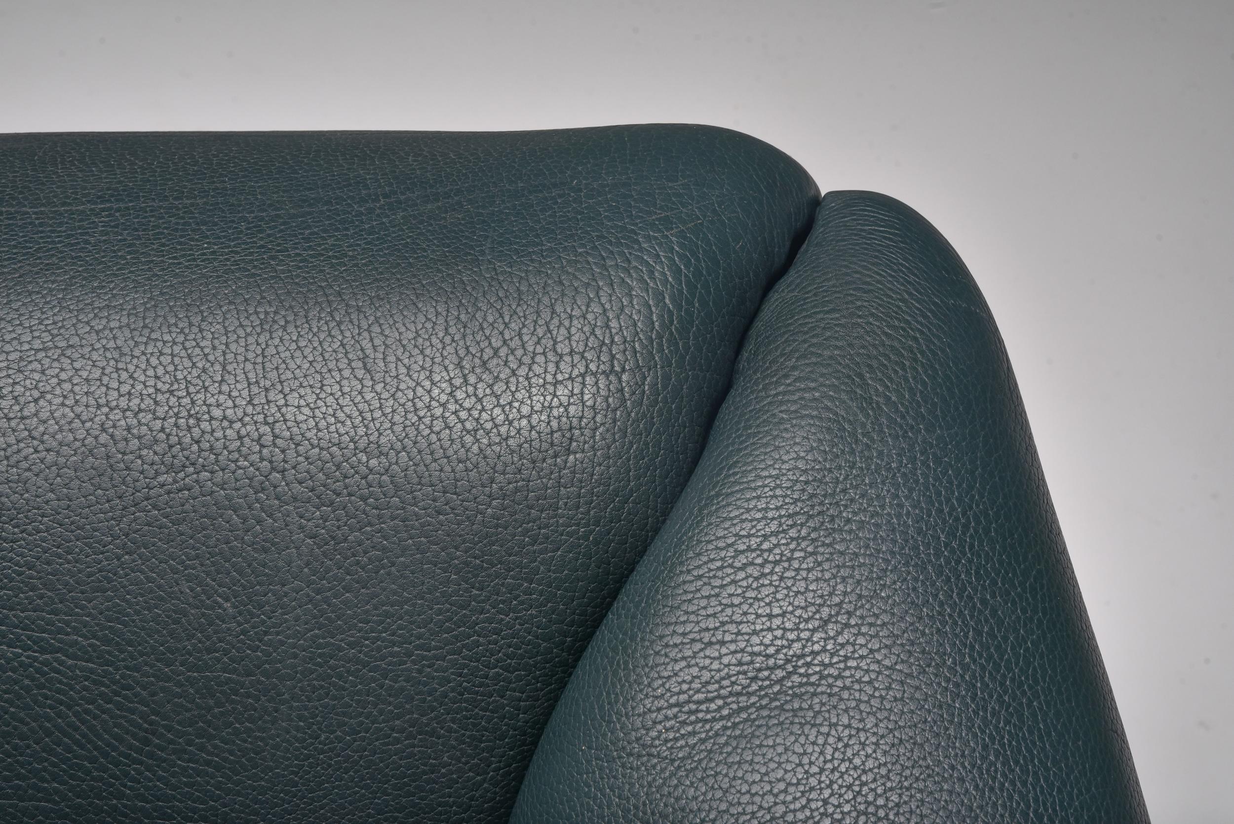 De Sede Swiss Design DS 47 Sofa in Petrol Green Leather, Post-Modern, 1980's 7