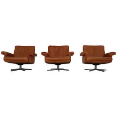 De Sede Swivel Lounge Armchair in Soft Cognac Aniline Leather, Model DS 35