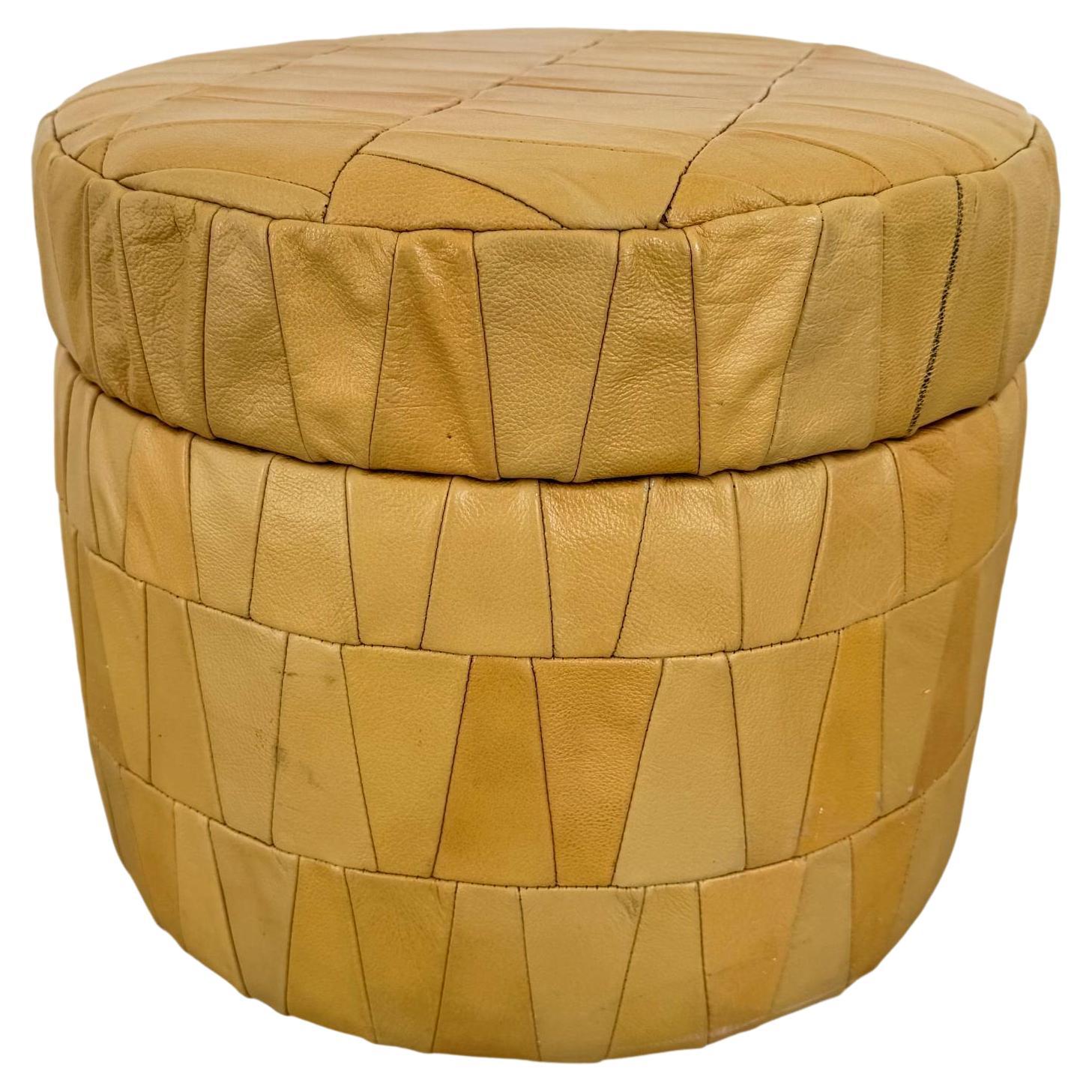 De Sede Tan Leather Patchwork Storage Ottoman, 1970s Switzerland