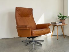 De Sede Terracotta Leather Swivel Lounge Chair, Switzerland, 1970s