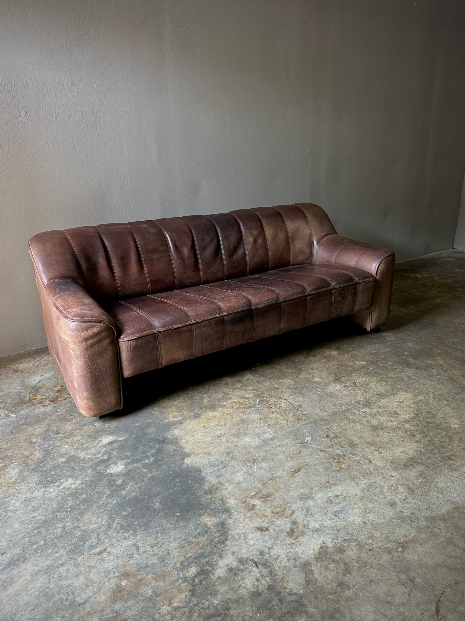De Sede Three Seater Sofa In Good Condition For Sale In Los Angeles, CA