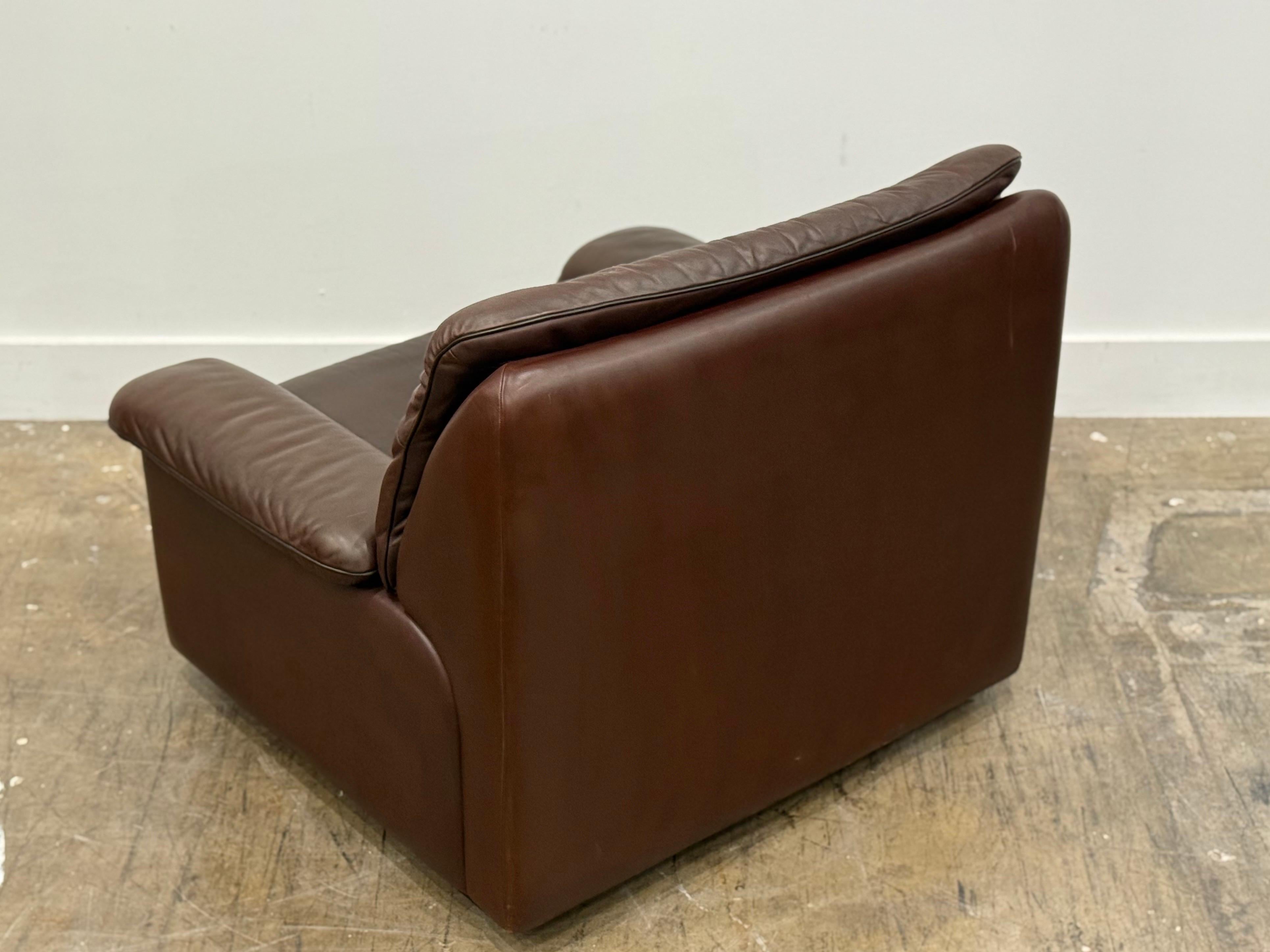 De Sede Vintage Leather Lounge Chair - Ds63 - Chocolate Brown Patinated Leather For Sale 8