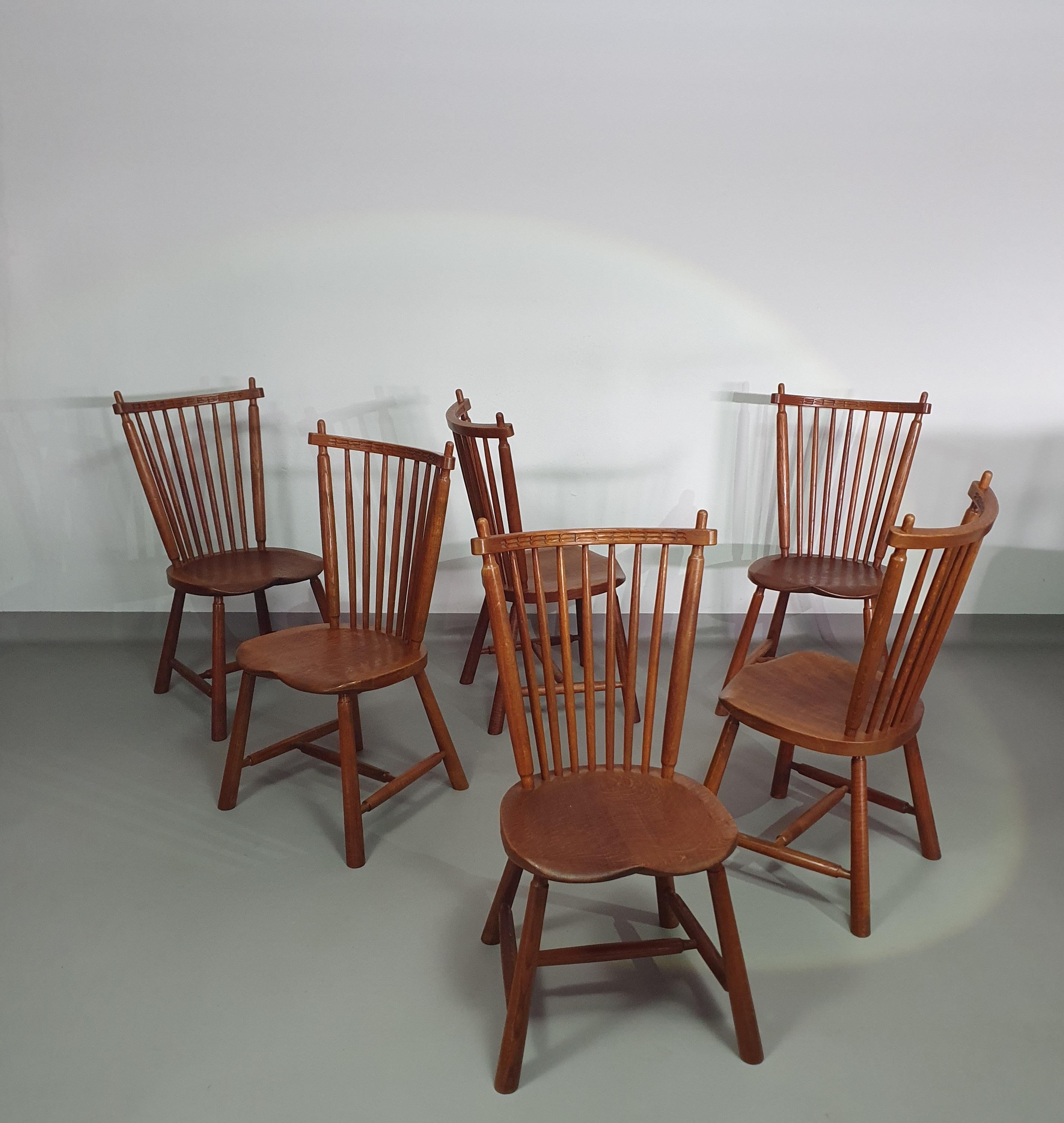 De Ster Gelderland Spindle Back dining chair 6 x in solid Oak.  For Sale 6