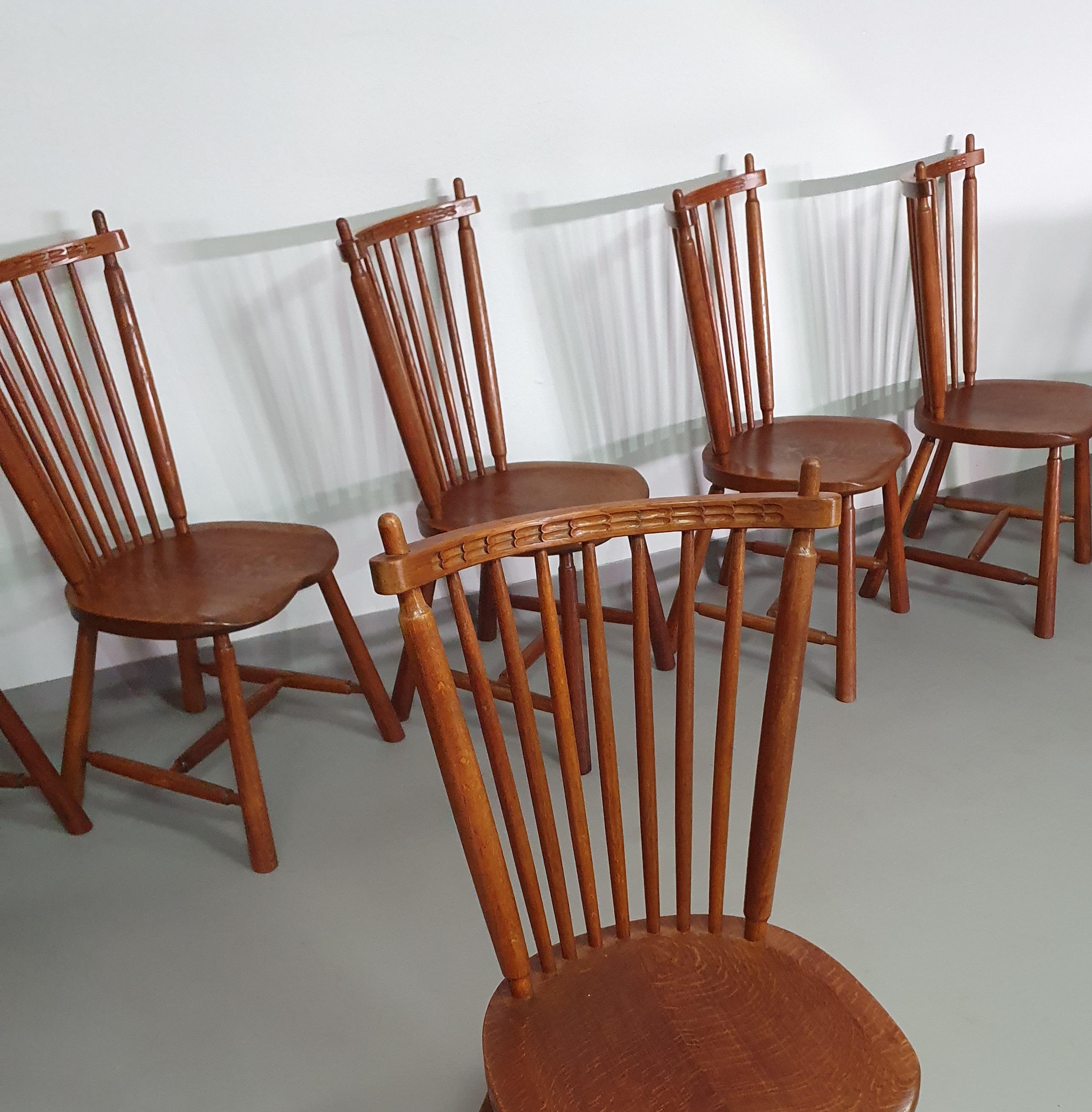 De Ster Gelderland Spindle Back dining chair 6 x in solid Oak.  For Sale 8