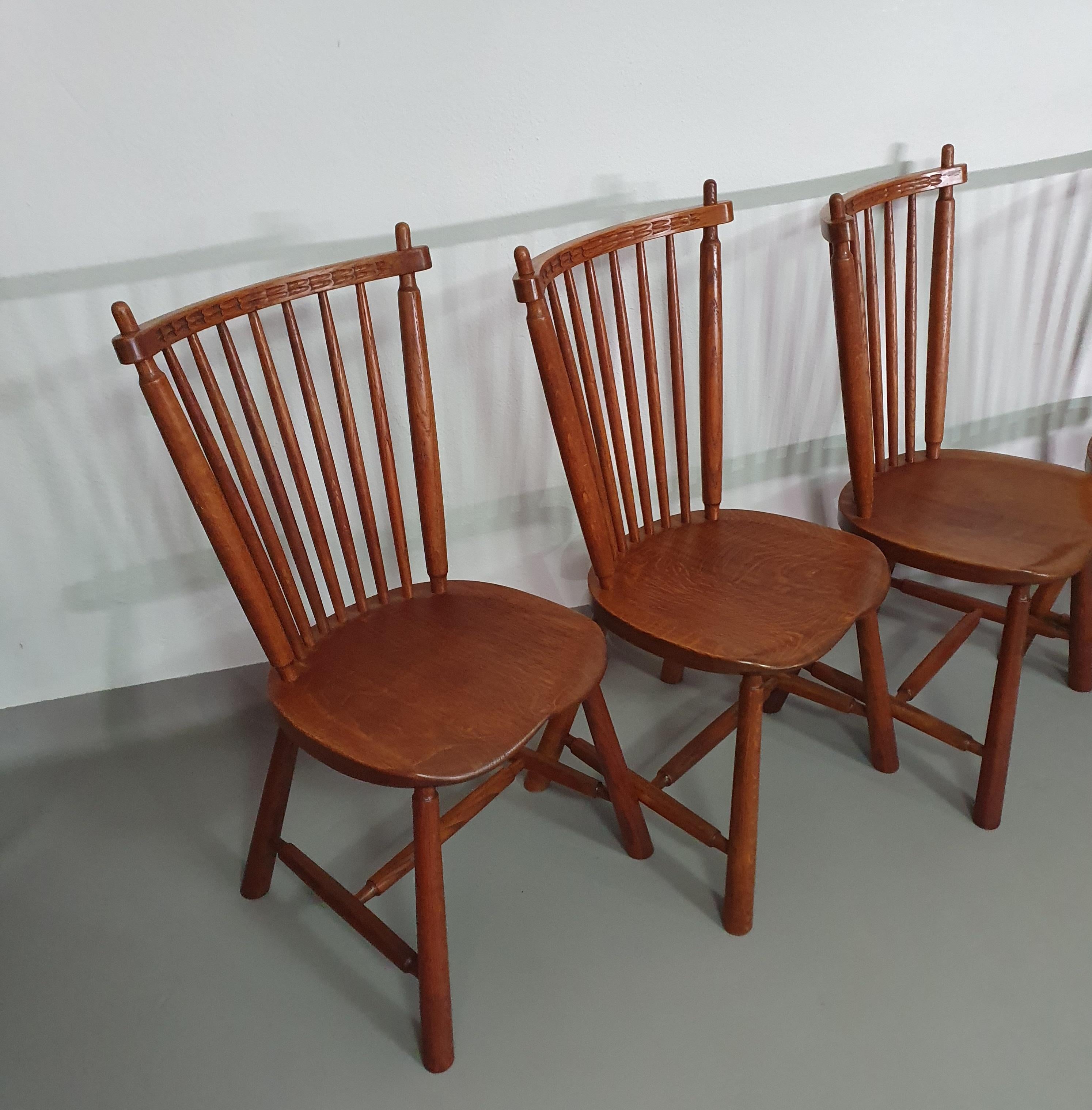 De Ster Gelderland Spindle Back dining chair 6 x in solid Oak.  For Sale 10