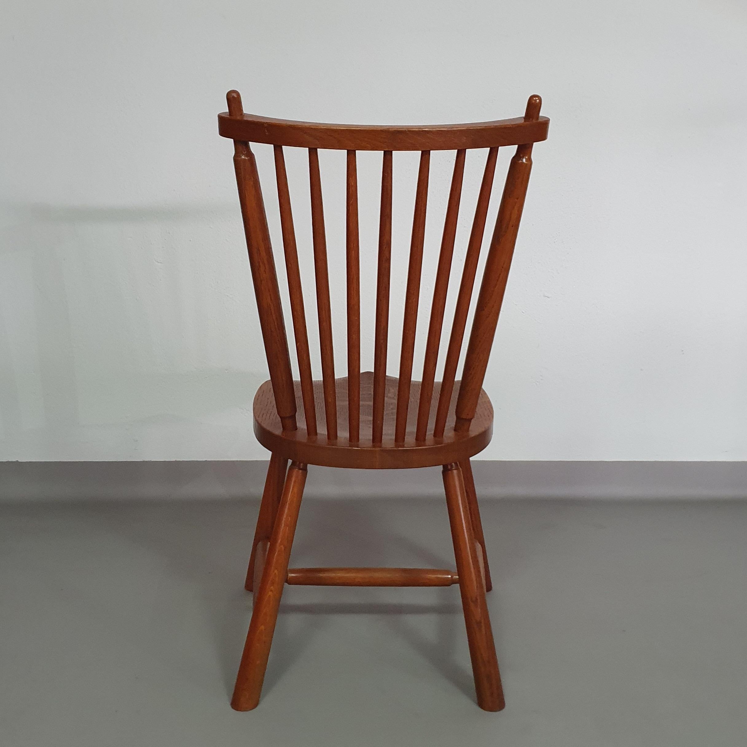 De Ster Gelderland Spindle Back dining chair 6 x in solid Oak.  For Sale 3
