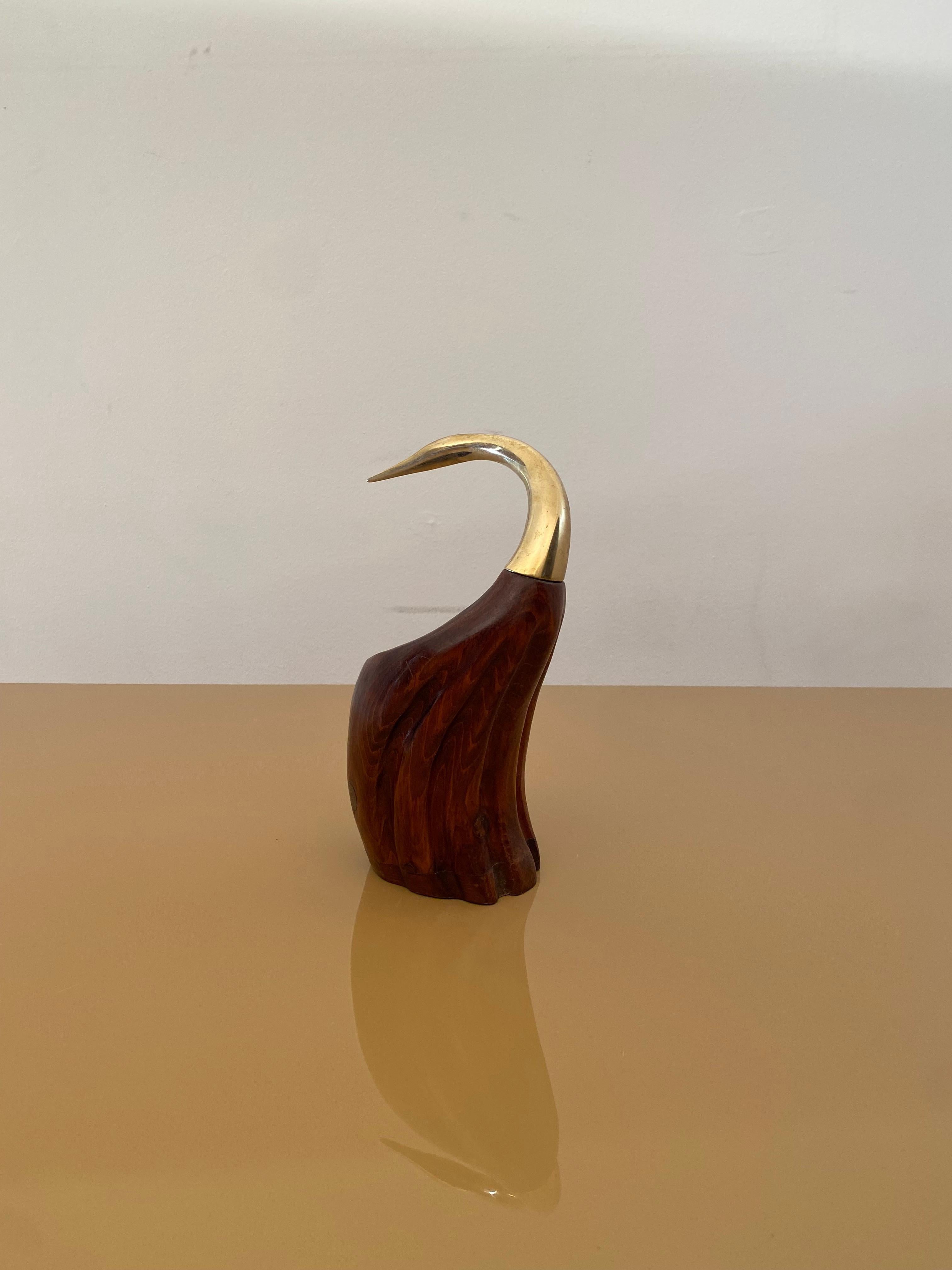 De Stijl Firenze Flaschenhalter Holz Metall Messing Vogel Skulptur 1970er Vintage bar (Handgeschnitzt) im Angebot