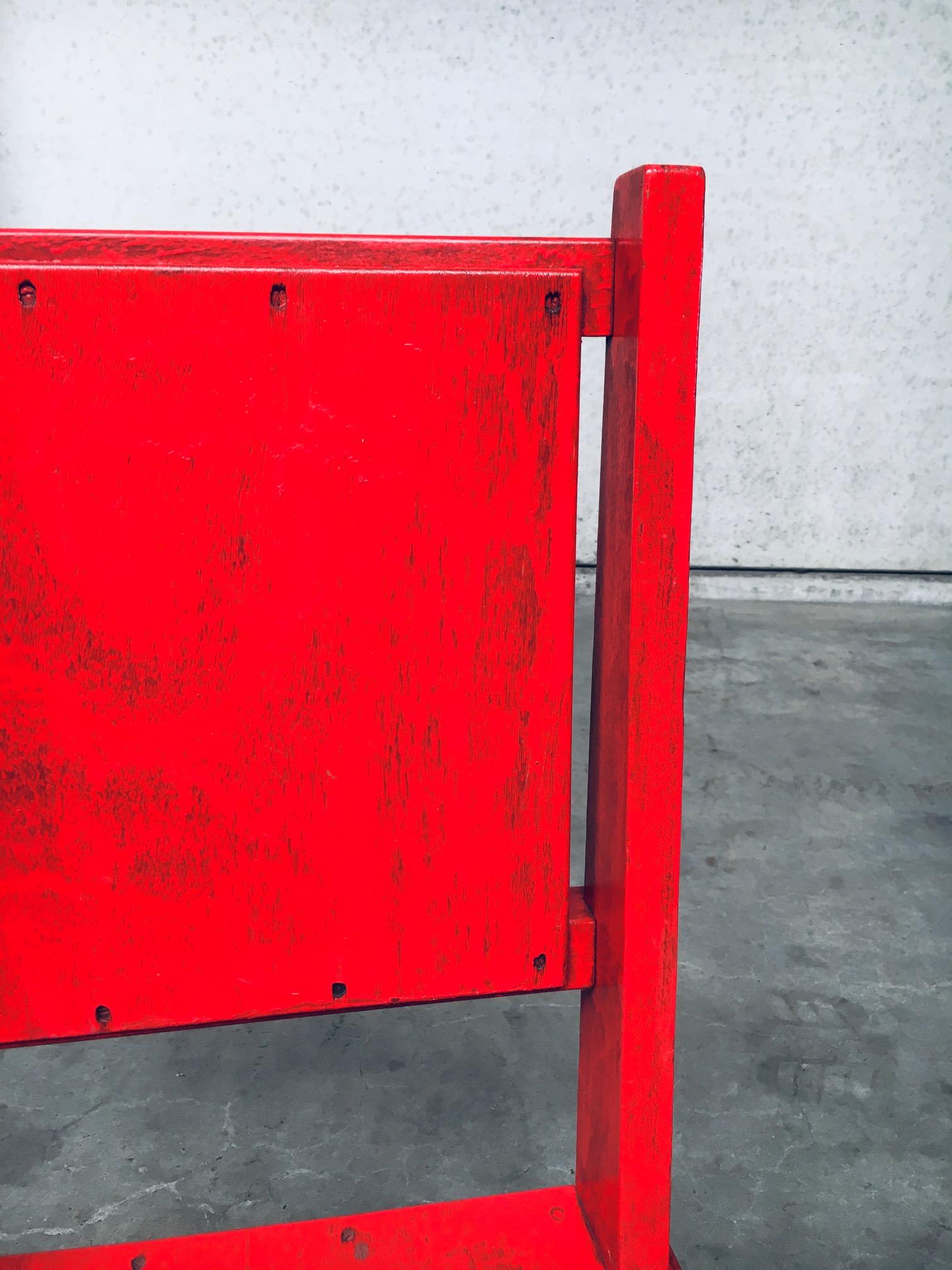 Chaise rouge du mouvement De Stijl attribuée à Jan Wils, Pays-Bas, années 1920 en vente 11