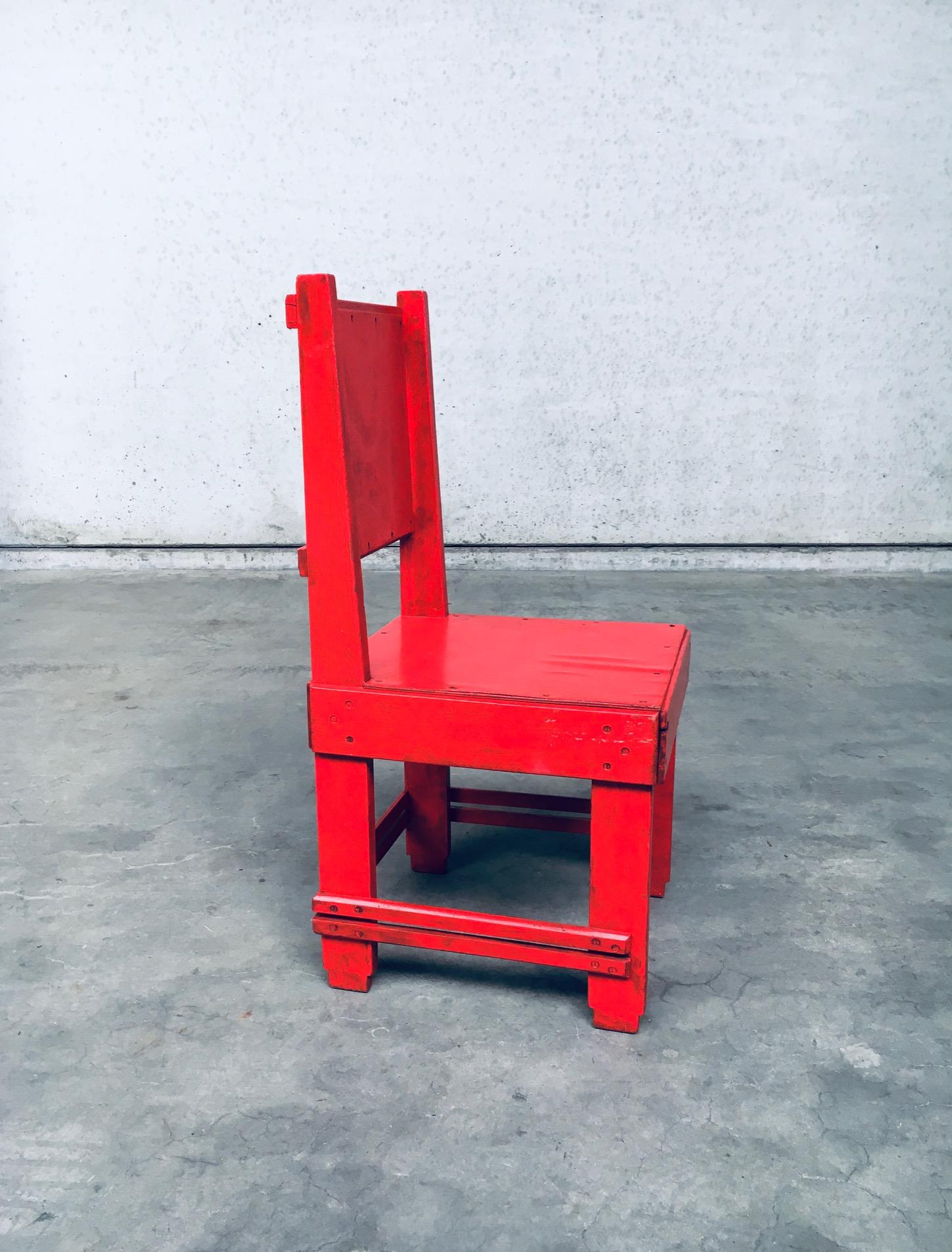 Chaise rouge du mouvement De Stijl attribuée à Jan Wils, Pays-Bas, années 1920 en vente 2
