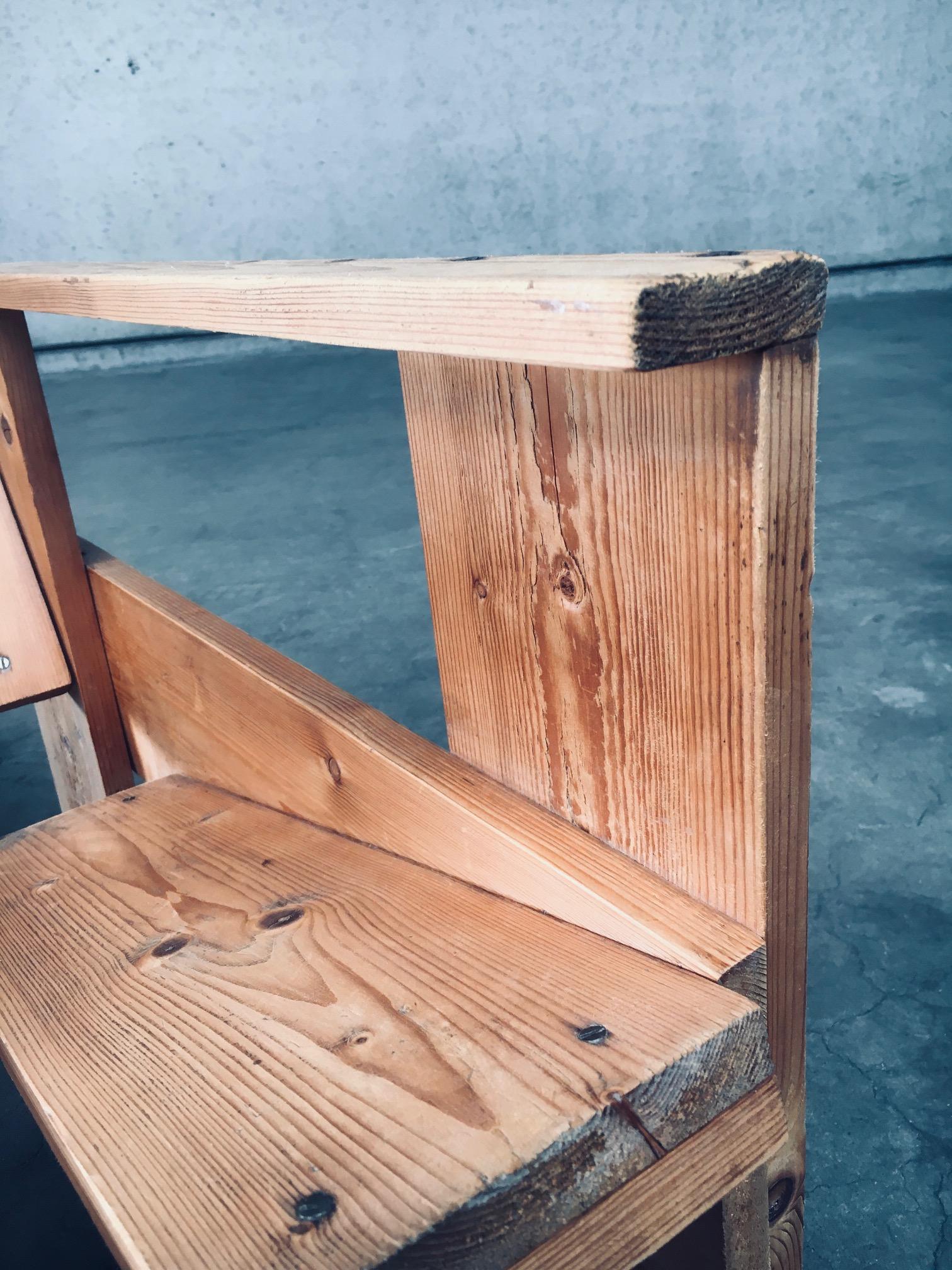 Niederländischer Kiefernholz- CRATE-Stuhl aus der De Stijl-Bewegung von Gerrit Rietveld im Angebot 14