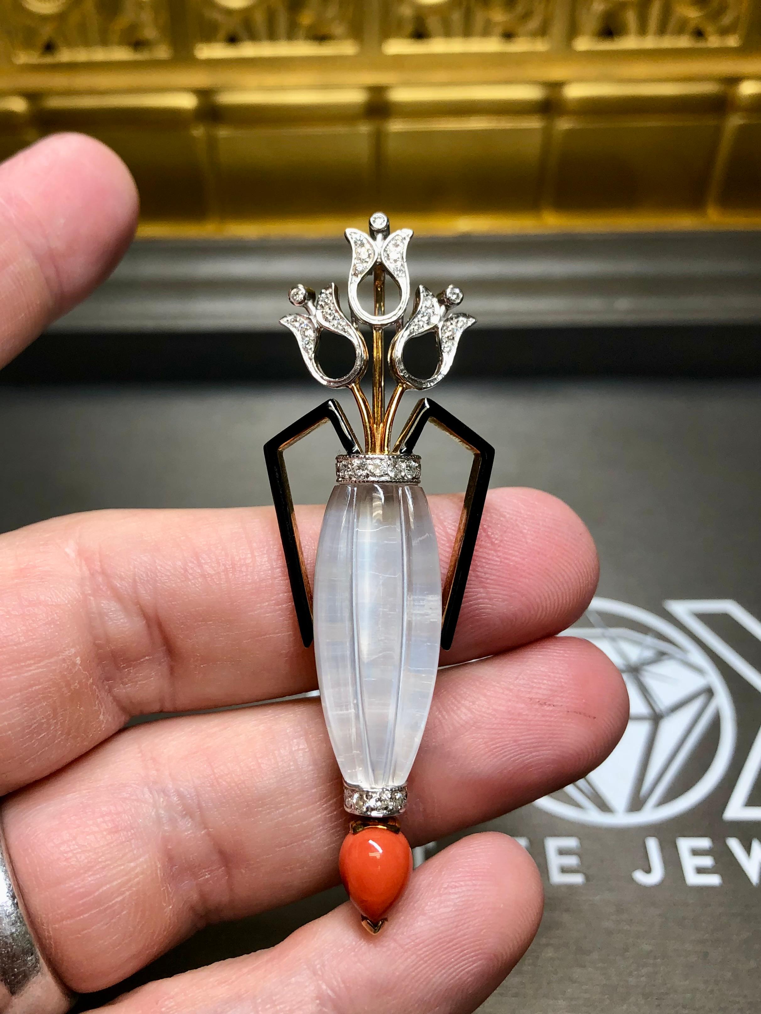 Art Deco DE VECCHI Vintage 18K Diamond Carved Crystal Coral Tulip Flower Vase Brooch For Sale
